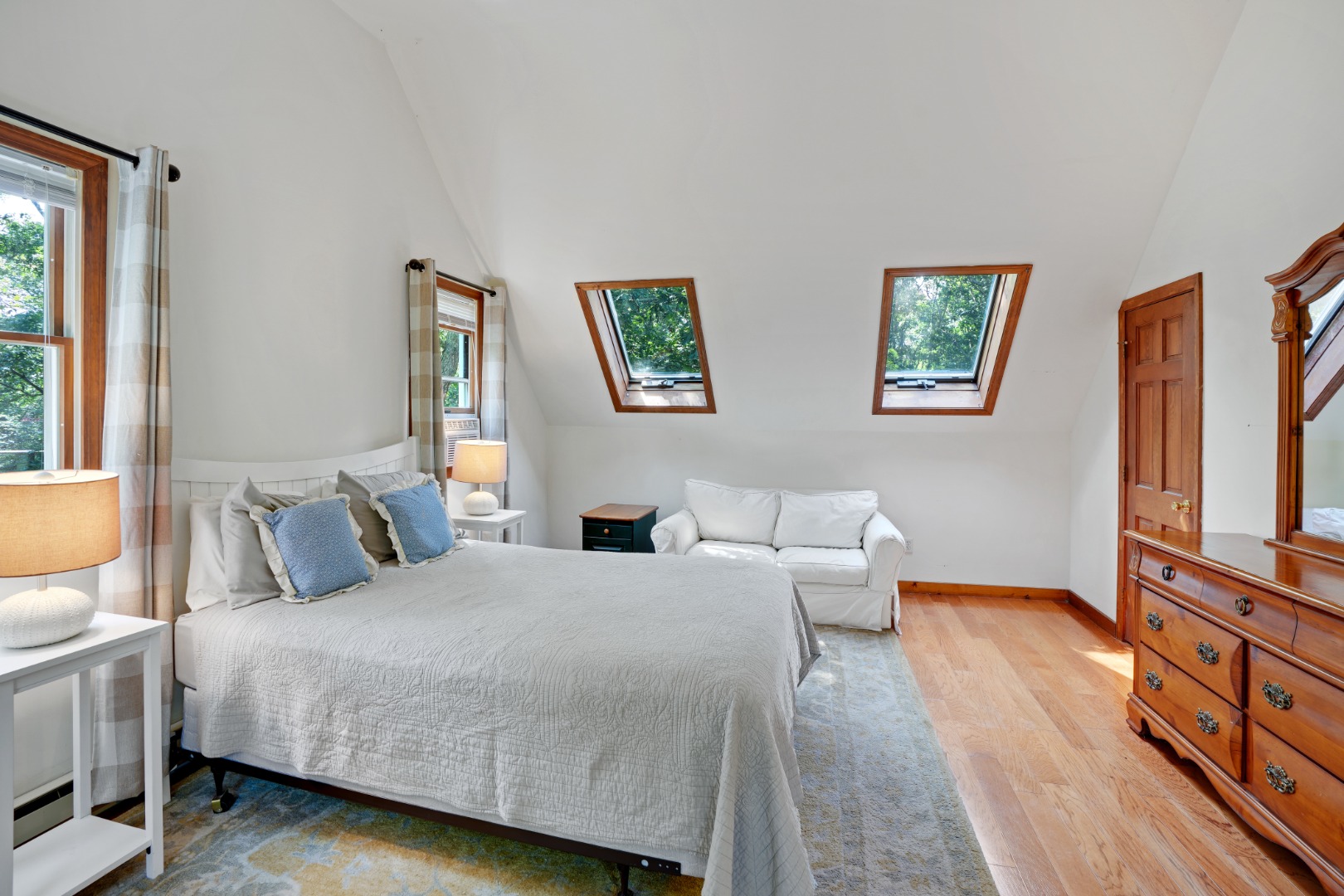 22 Sea Glen Road