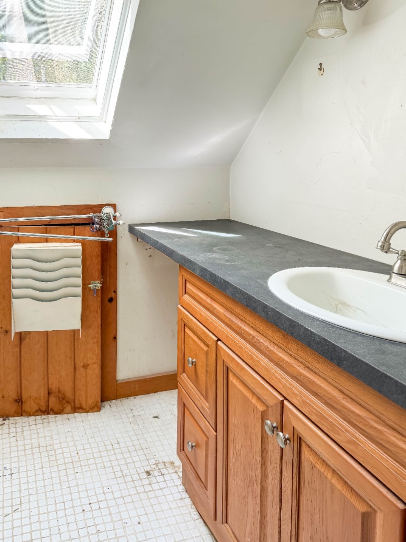 8 Hitchings Circle