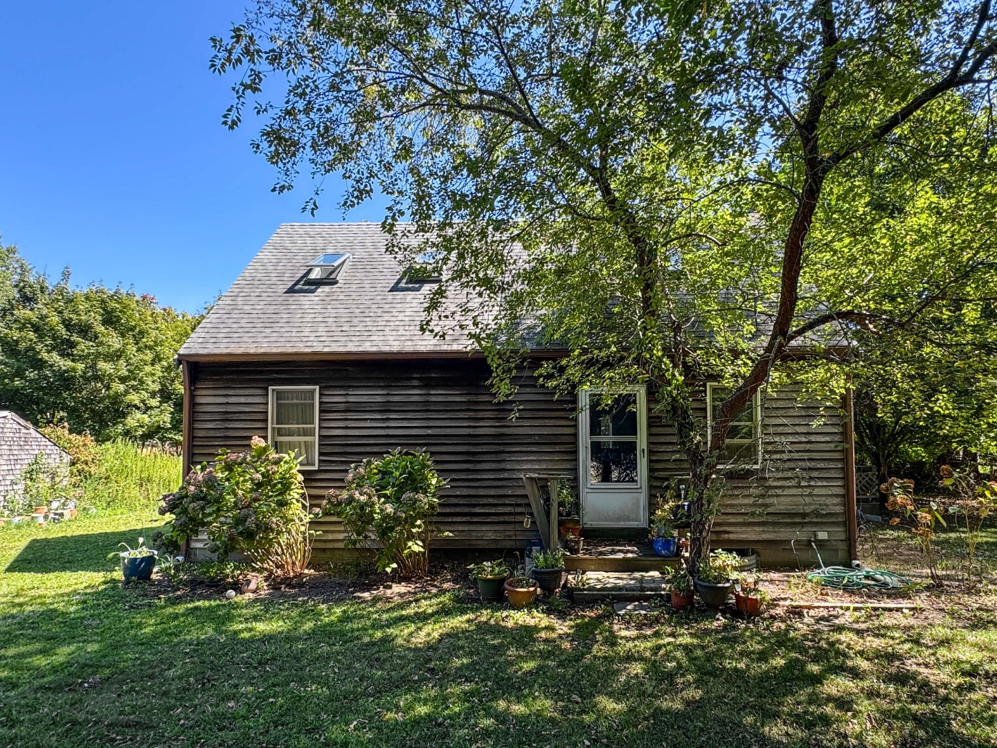 8 Hitchings Circle