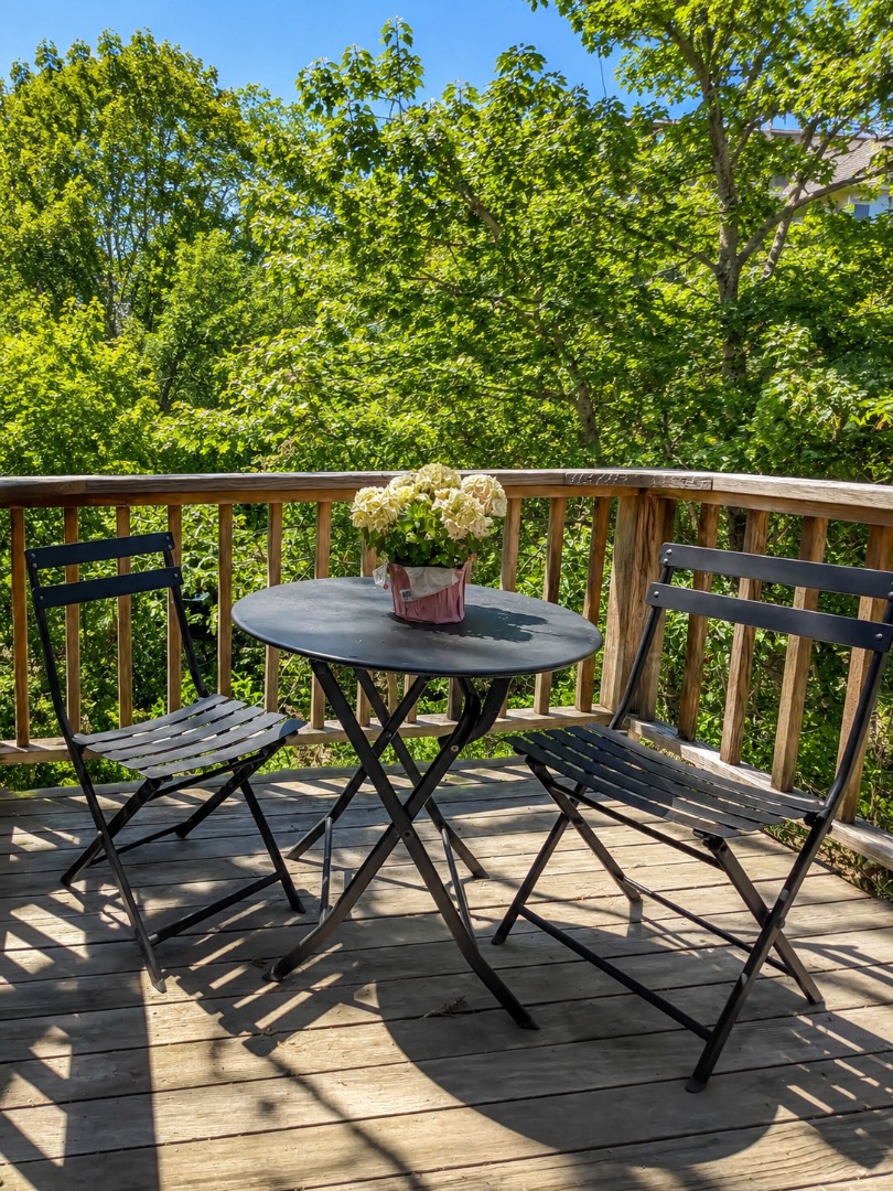 31 Josiah Sachem Way