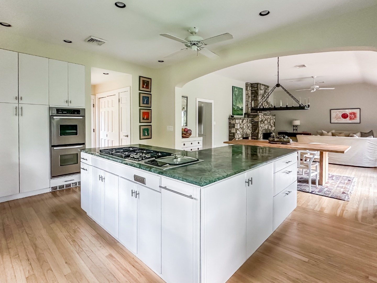 31 Josiah Sachem Way
