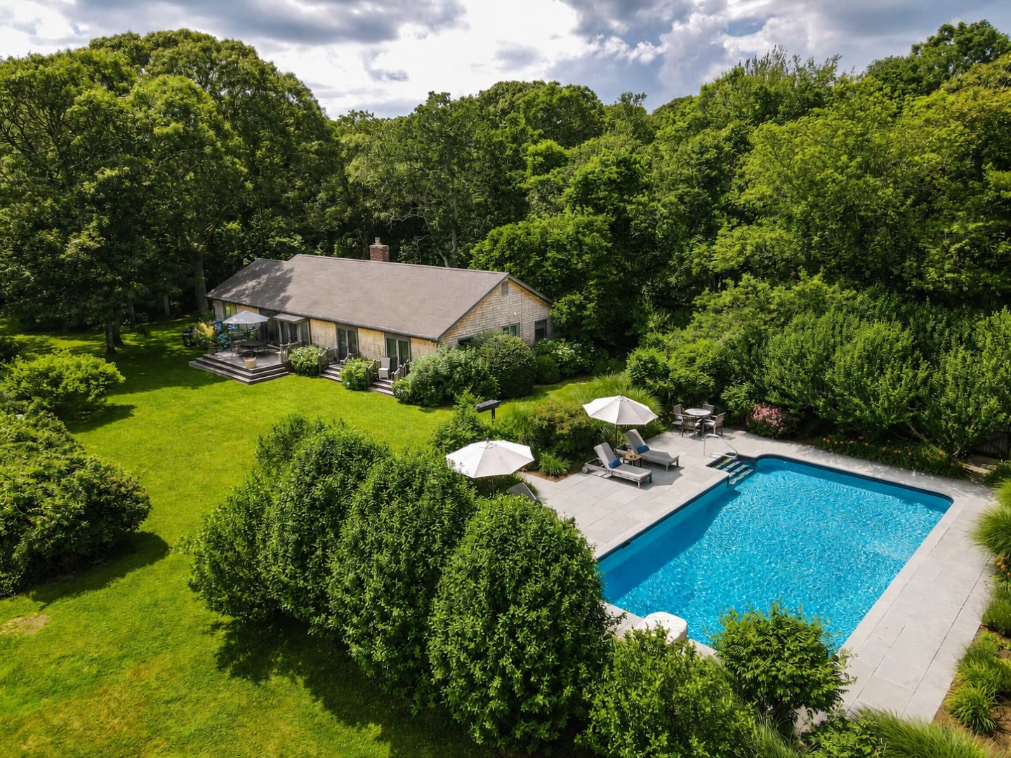 31 Josiah Sachem Way