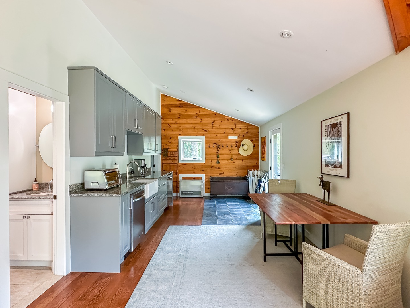 31 Josiah Sachem Way