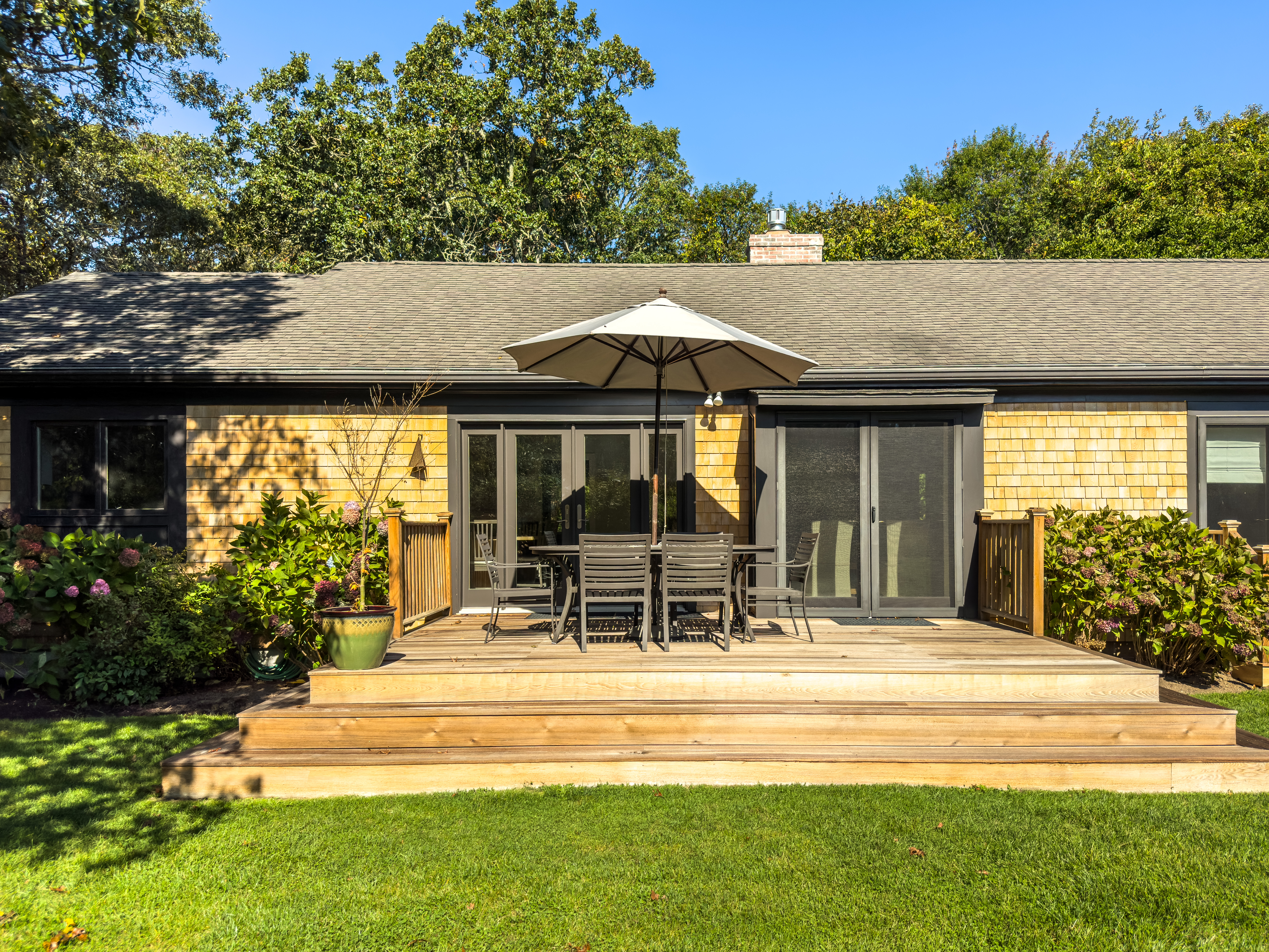 31 Josiah Sachem Way