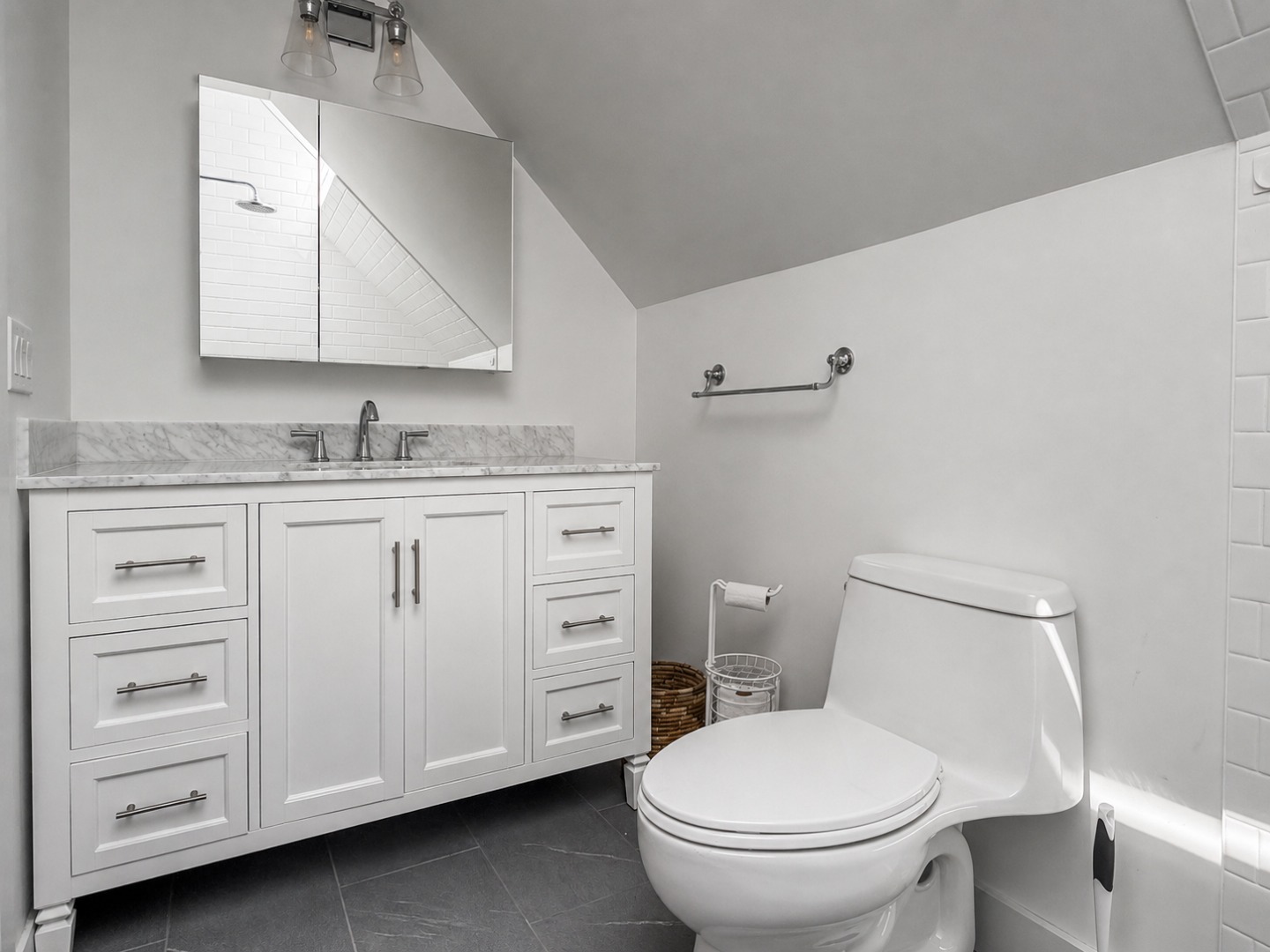 31 Josiah Sachem Way