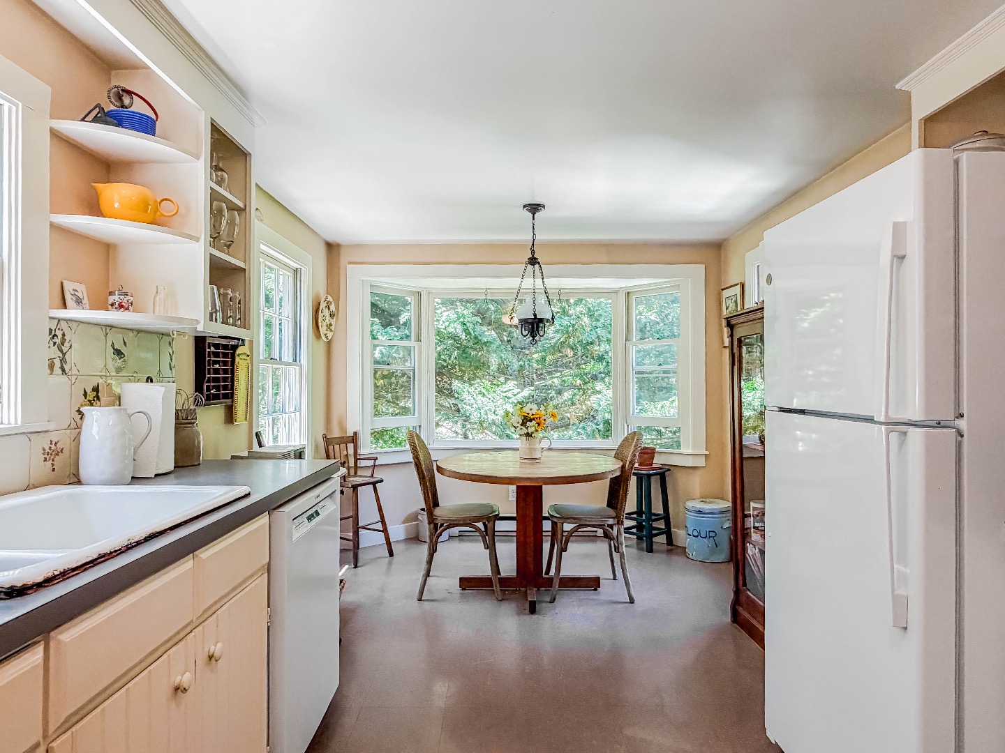 5 Paula Ave