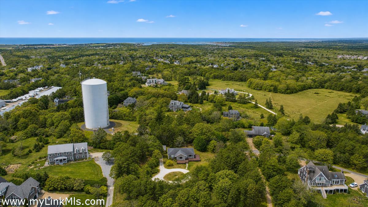10 Pease Point Road