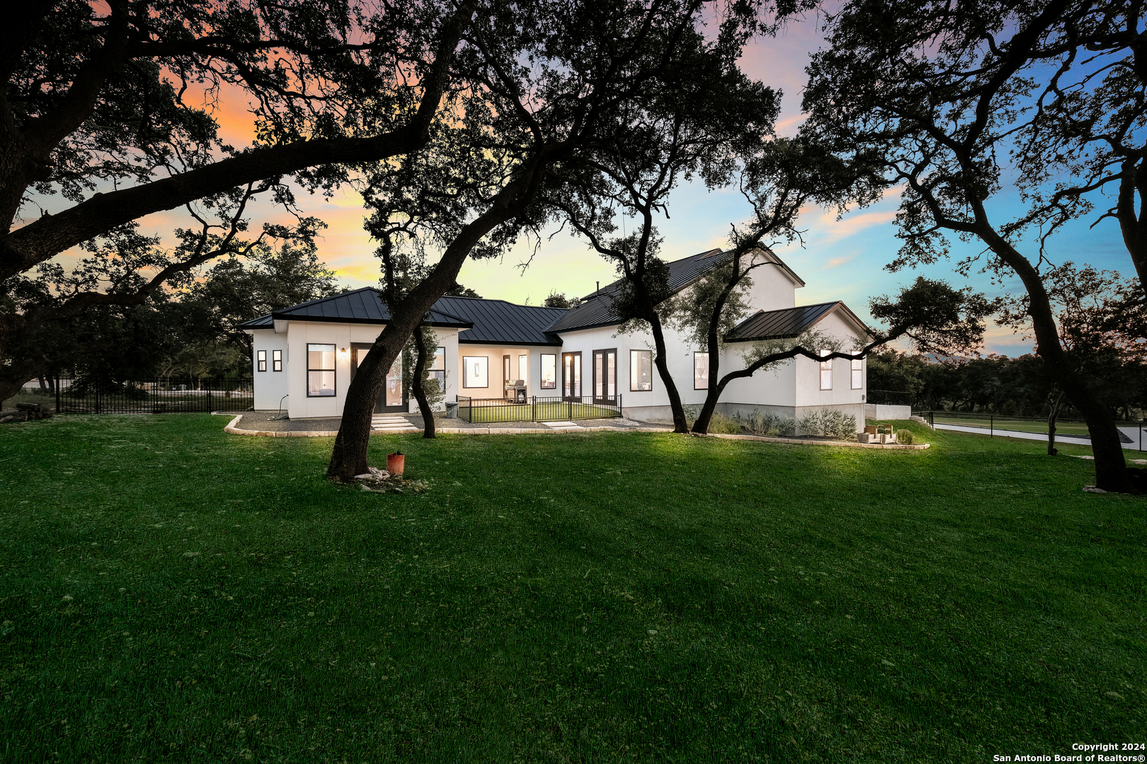 718 post oak ridge