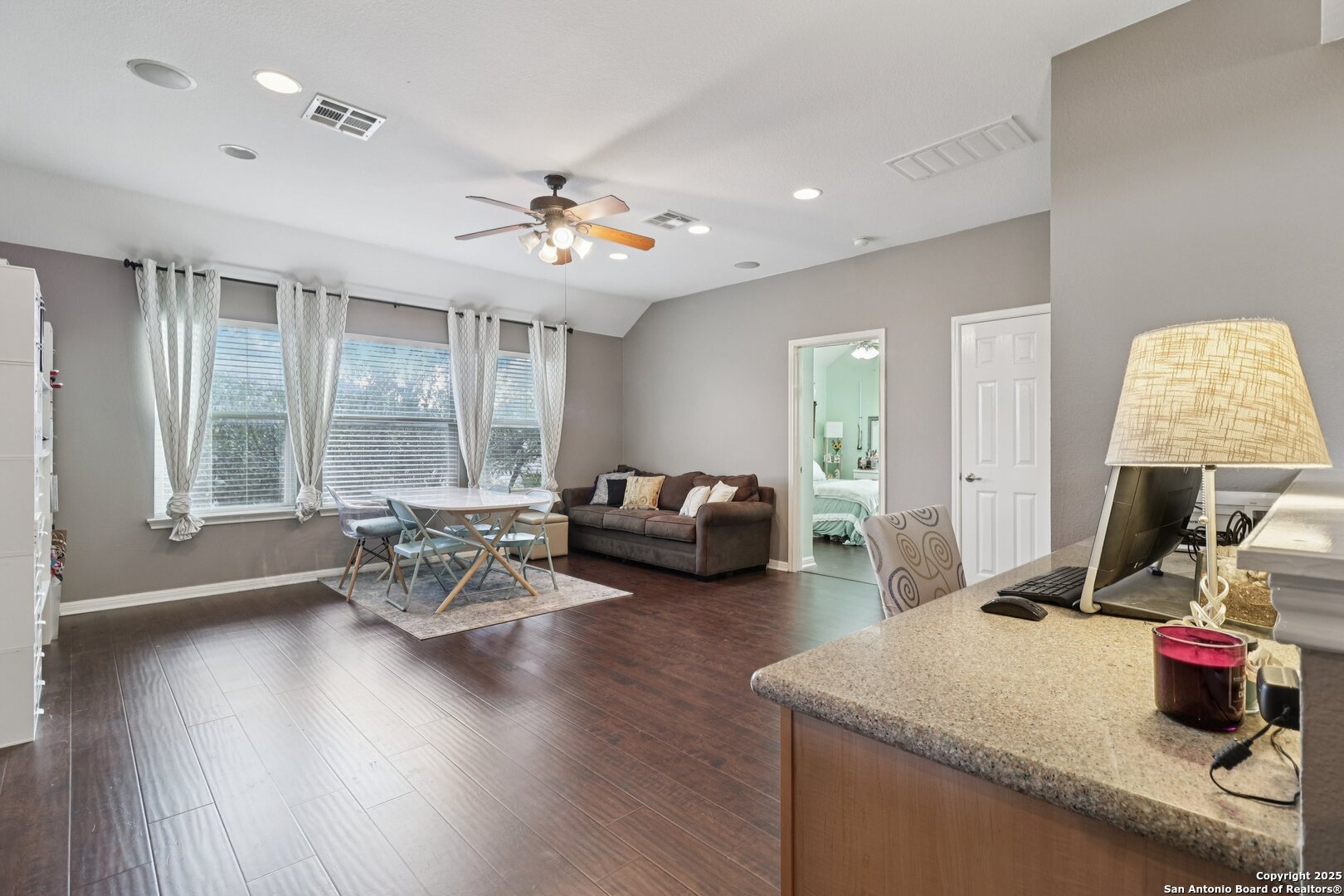 407 Mesa Cyn