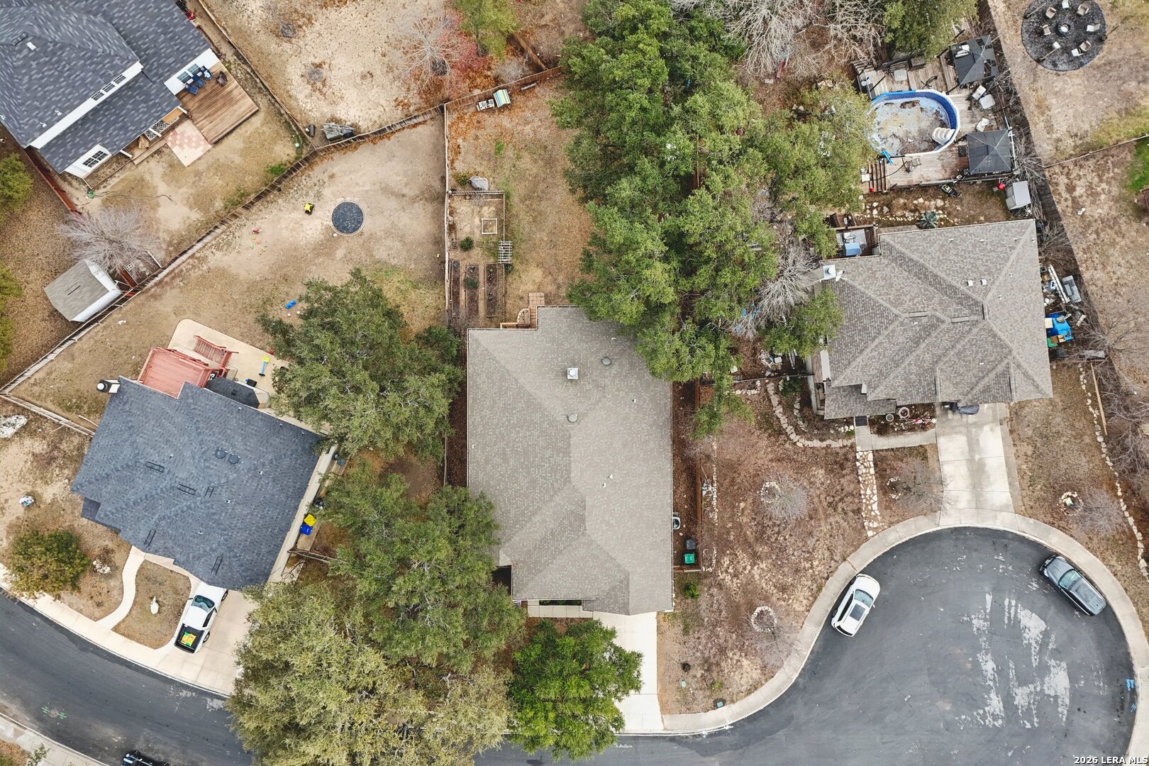 814 Point Cove