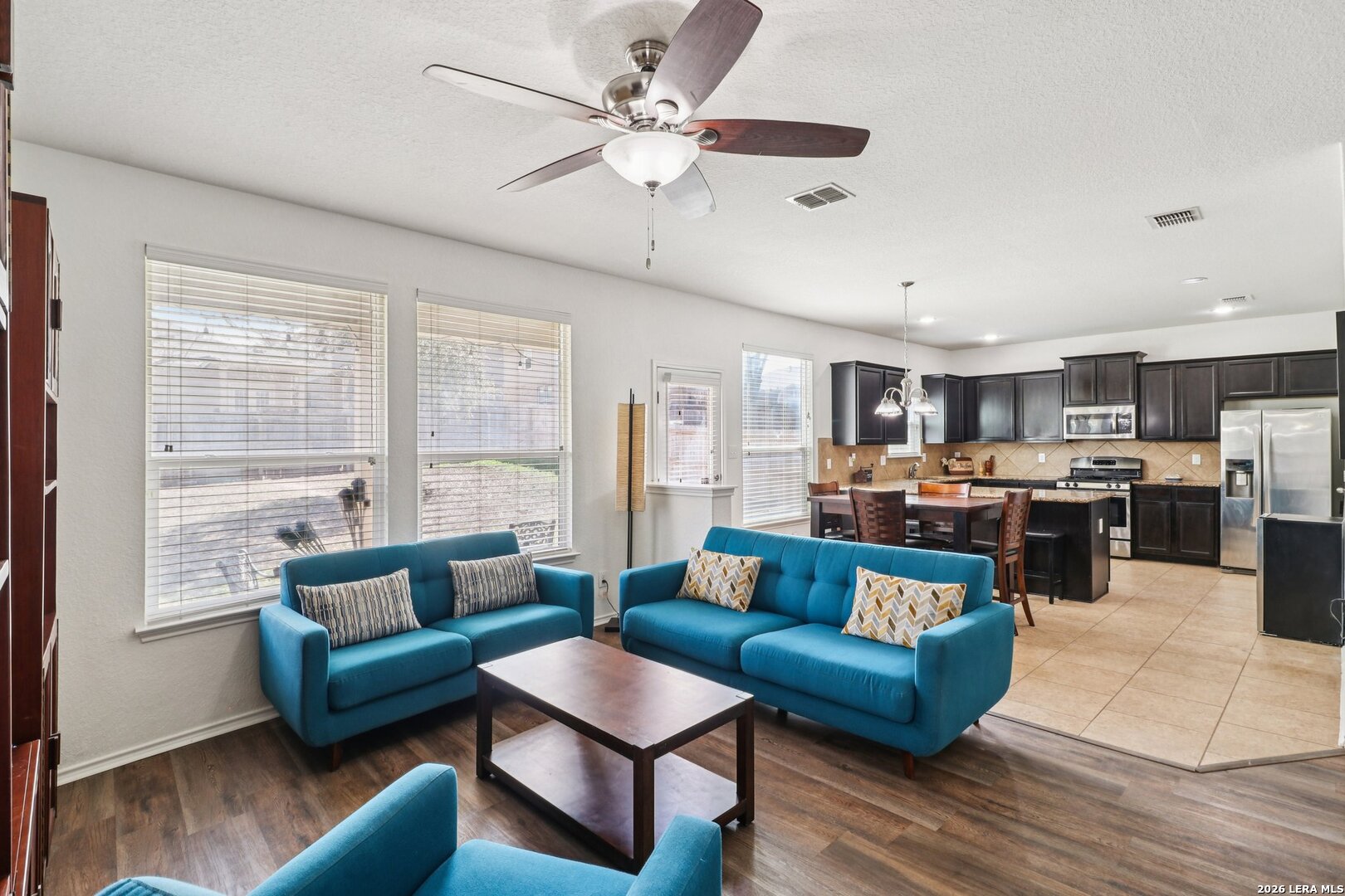 7018 Plains