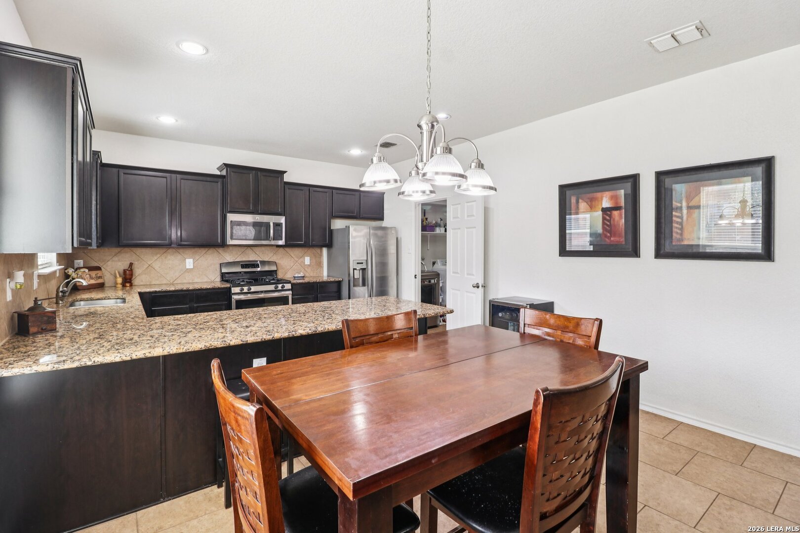 7018 Plains