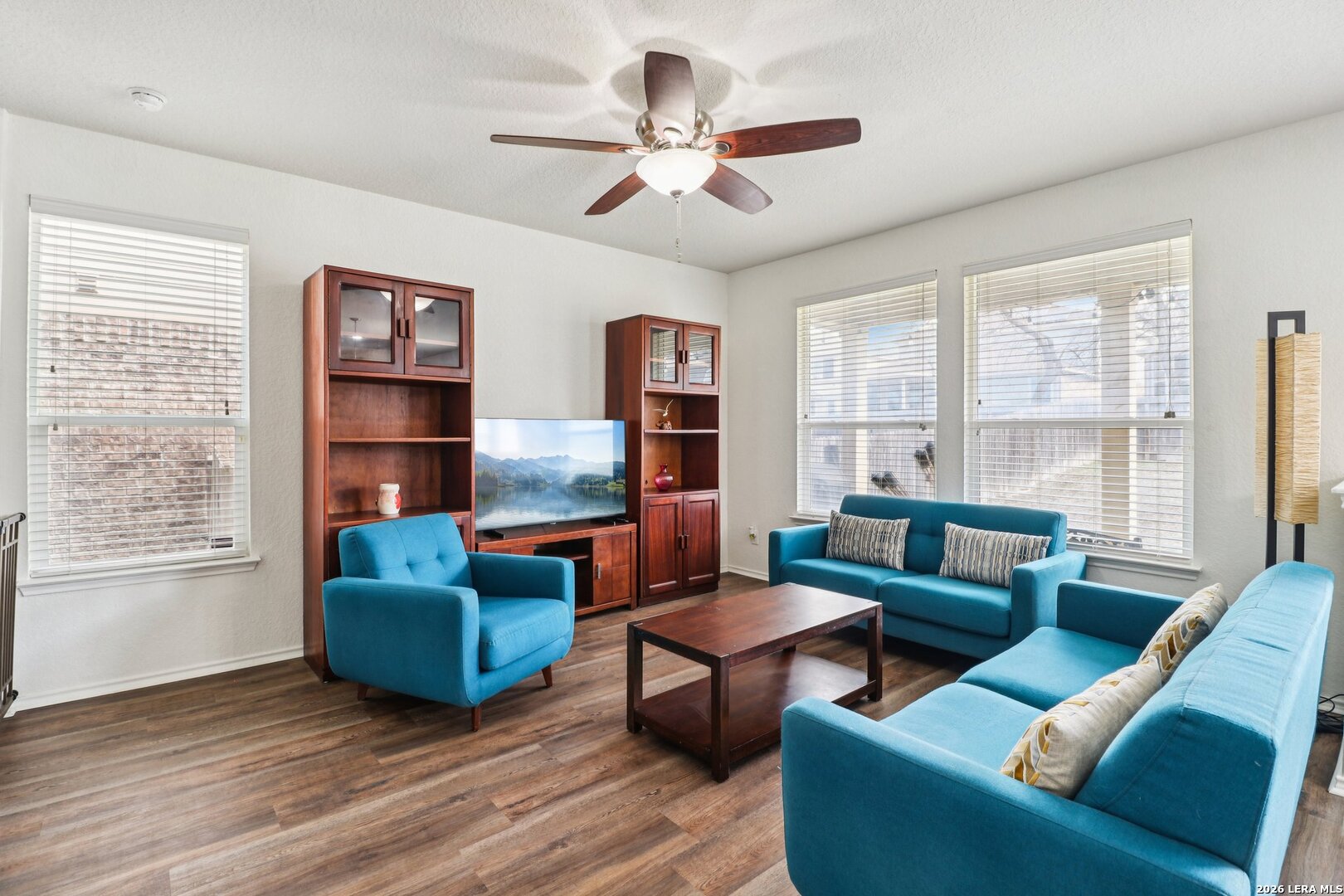 7018 Plains