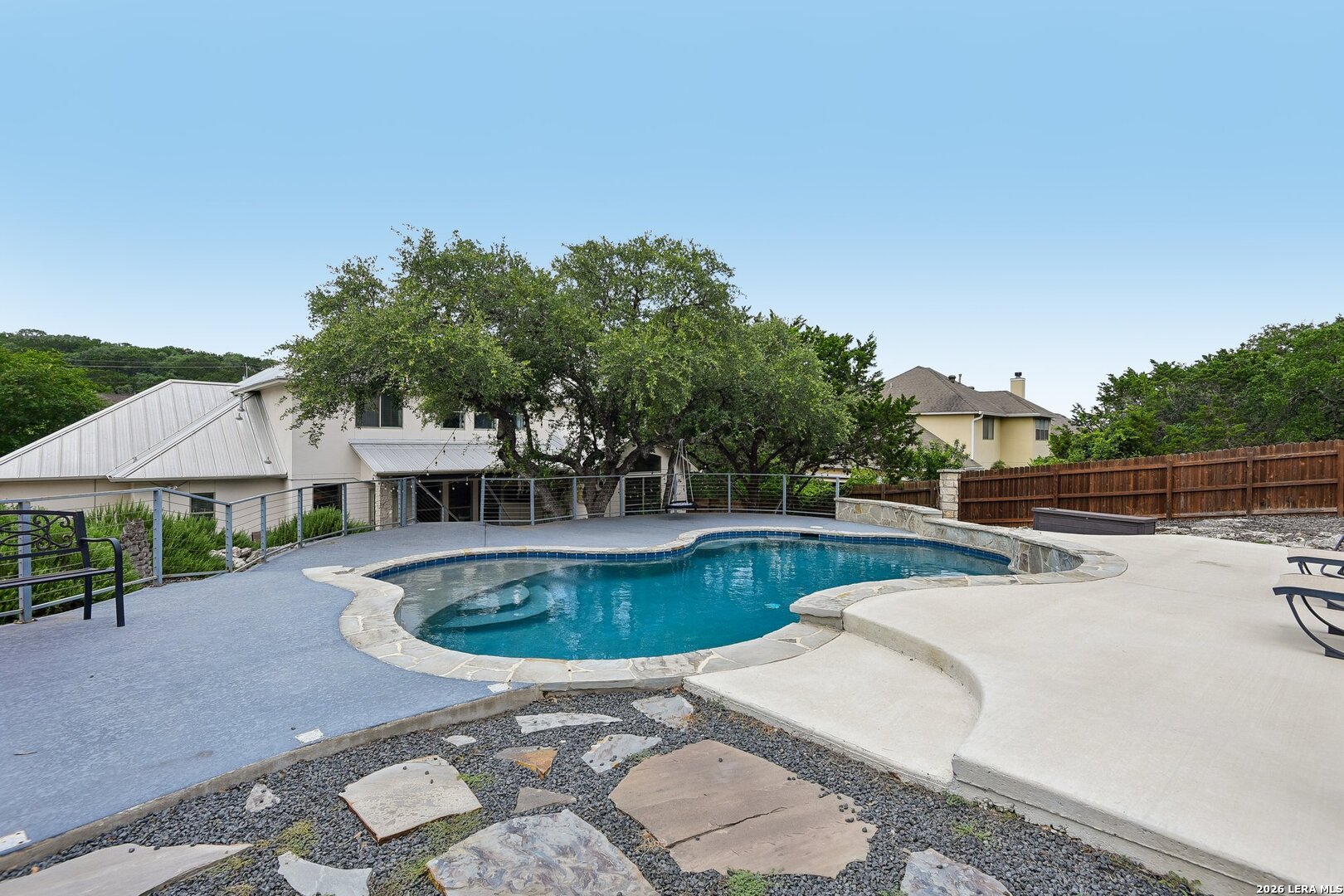 726 Ridge
