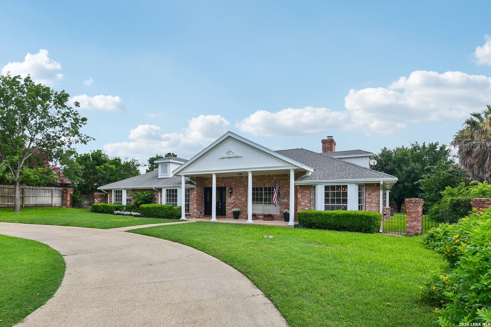 211 CHATTINGTON CT