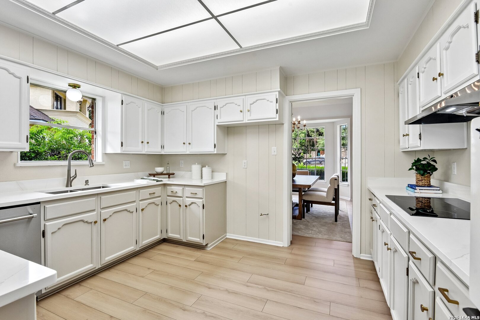 211 CHATTINGTON CT