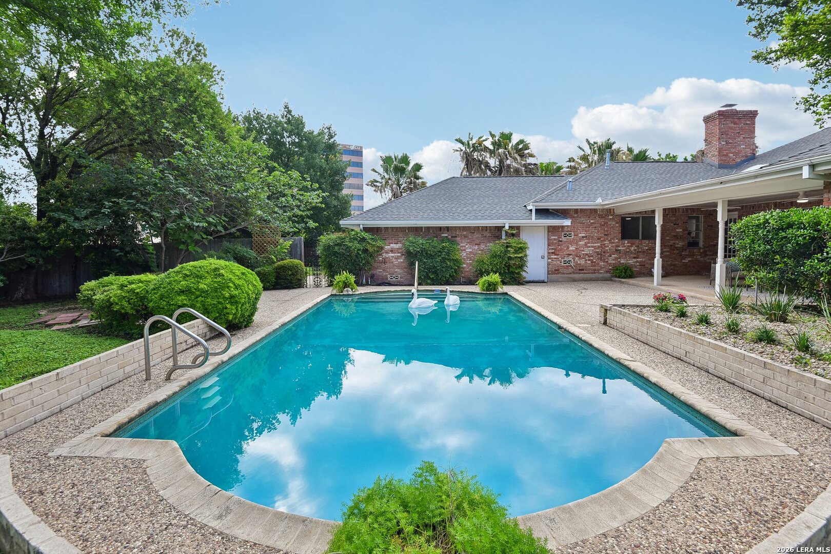 211 CHATTINGTON CT