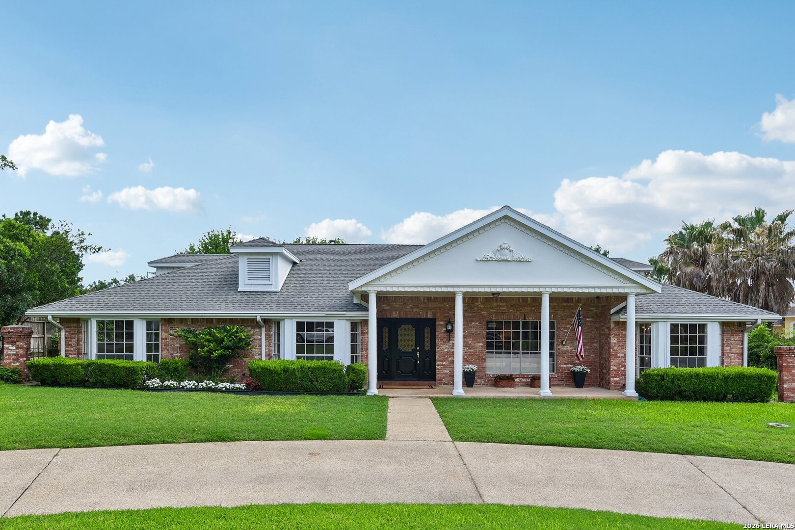211 CHATTINGTON CT