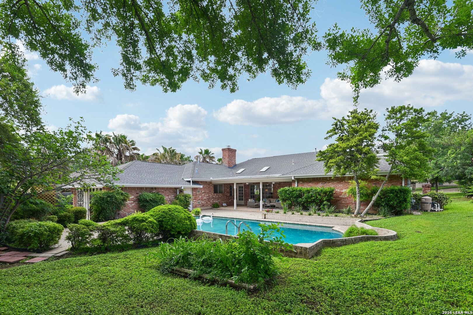 211 CHATTINGTON CT