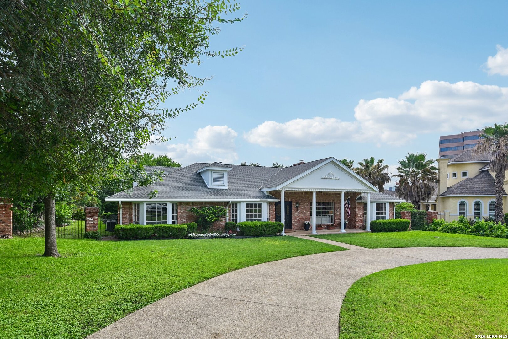 211 CHATTINGTON CT