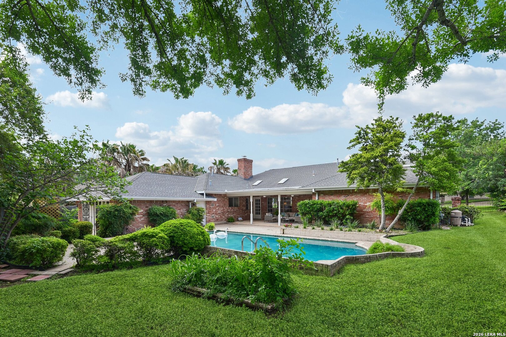 211 CHATTINGTON CT
