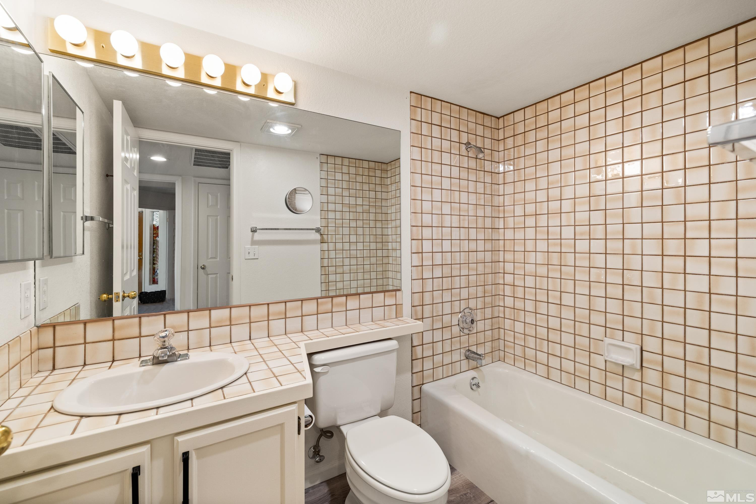 3110 Wedgewood Court