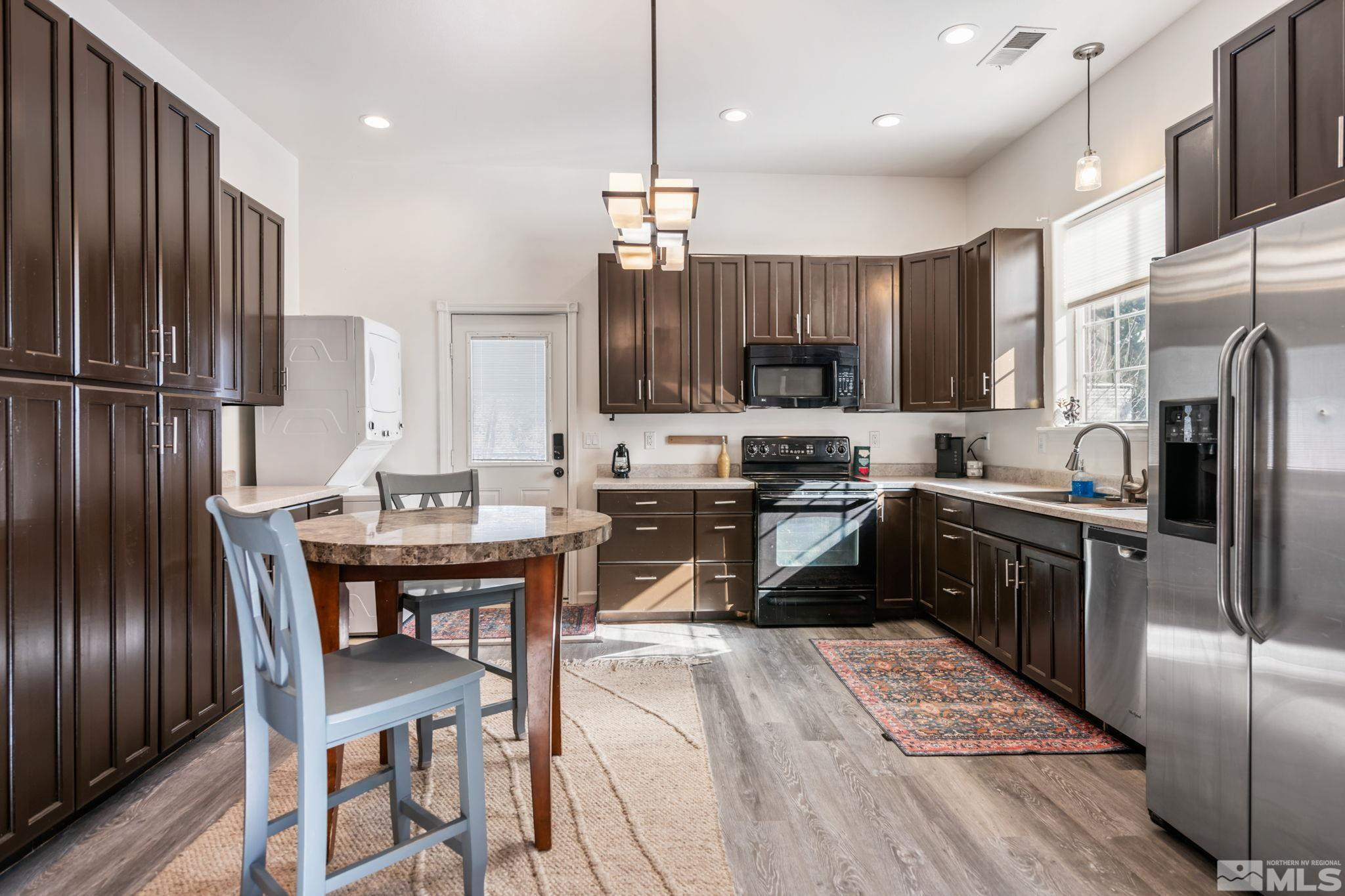 3793 Meadow Wood Road