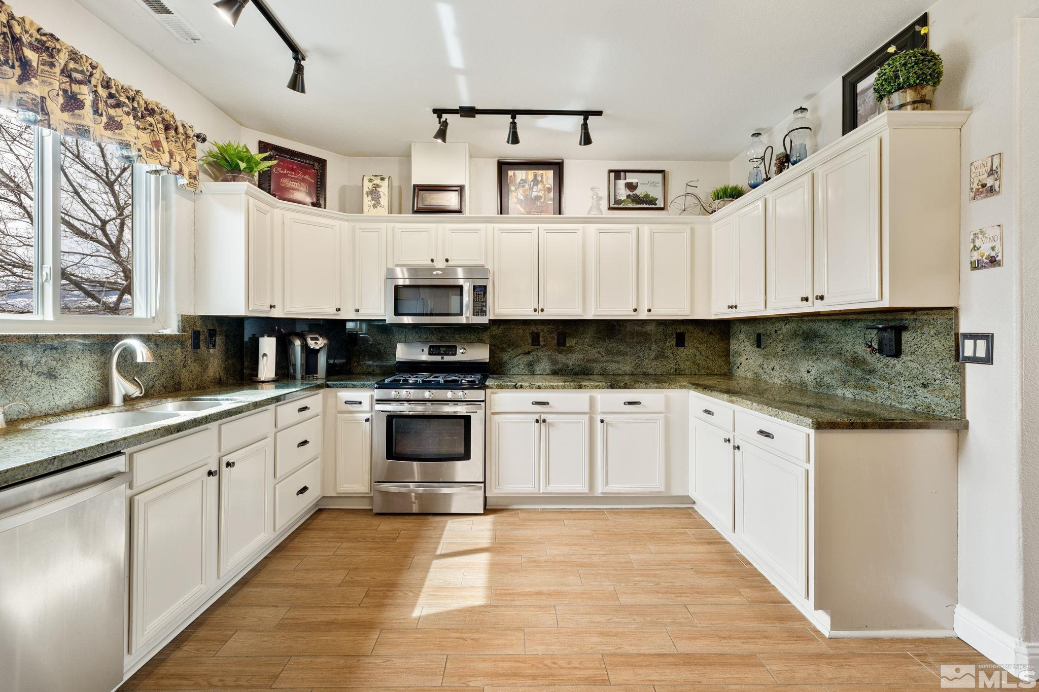 21119 Mt Evans Court