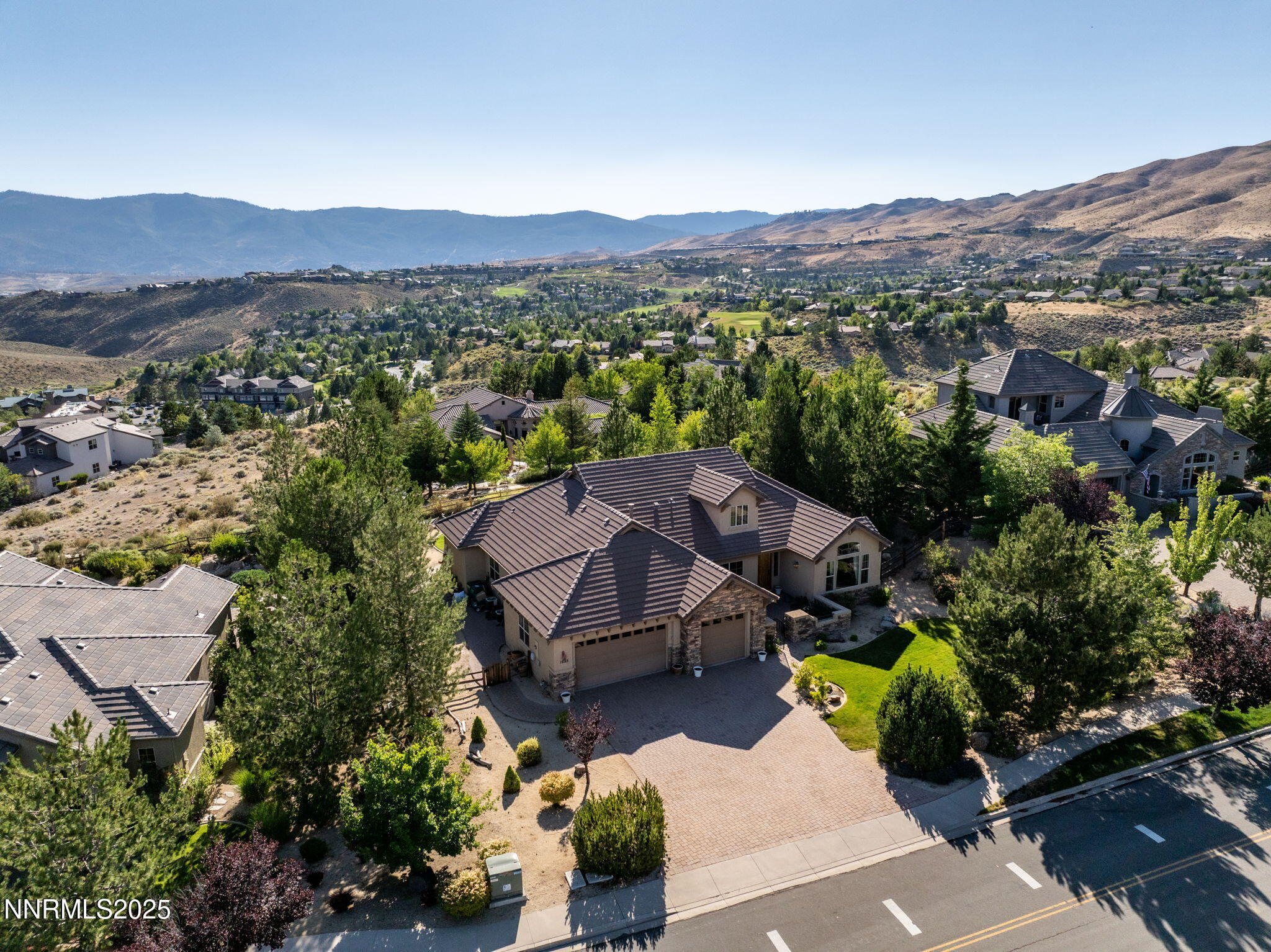 1885 Dakota Ridge Trail