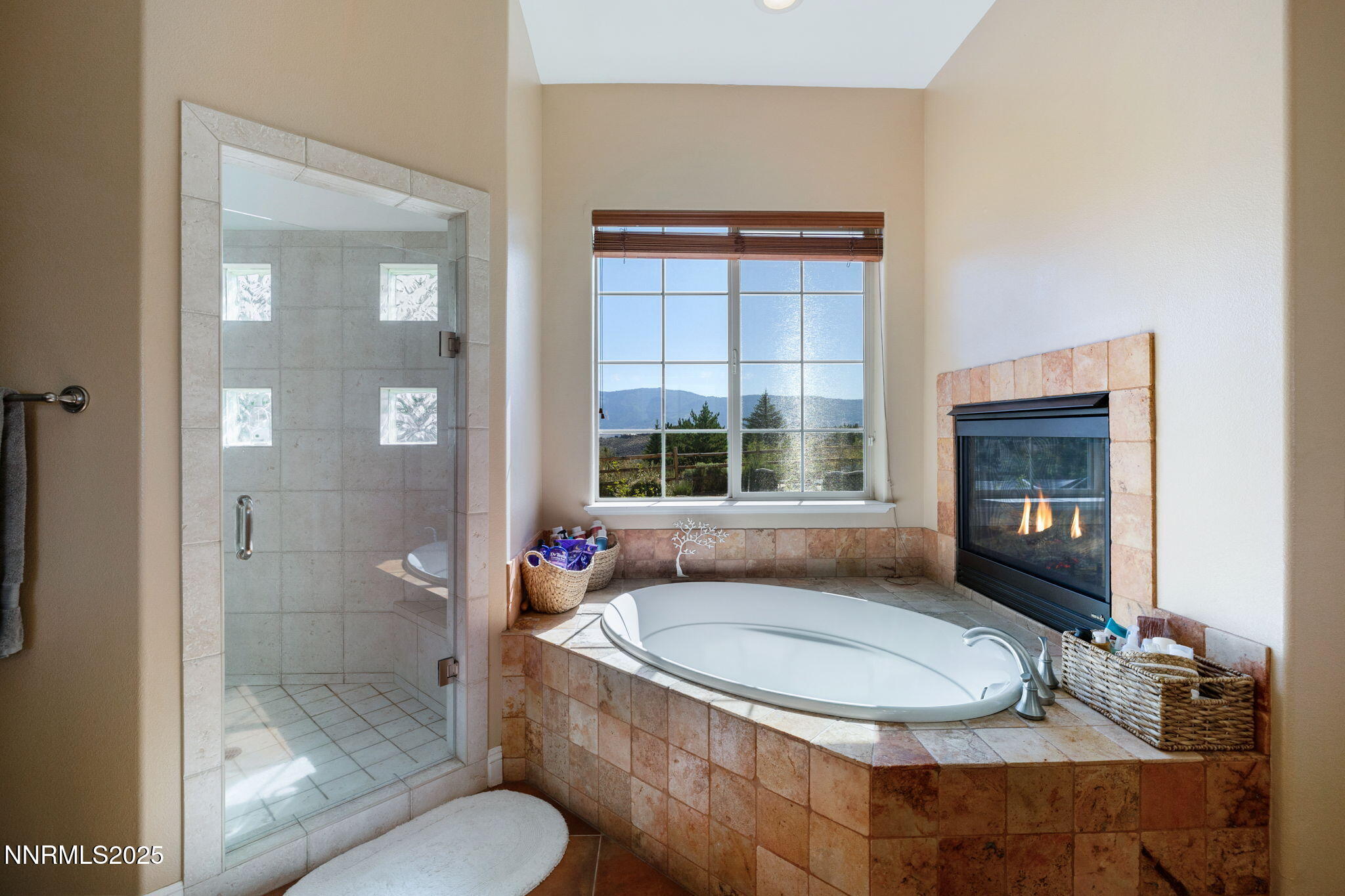 1885 Dakota Ridge Trail