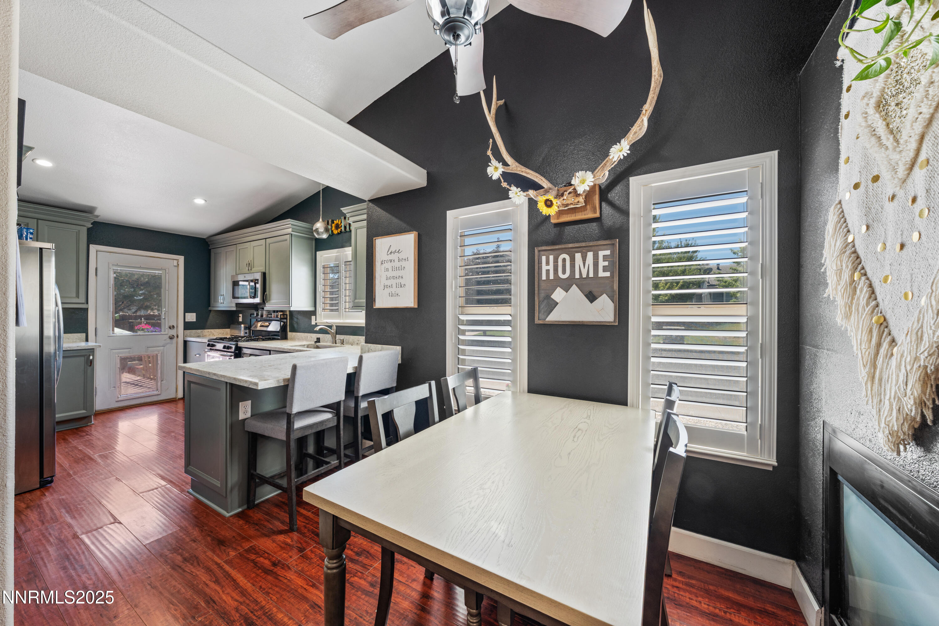 6576 Wassuk Ridge Road