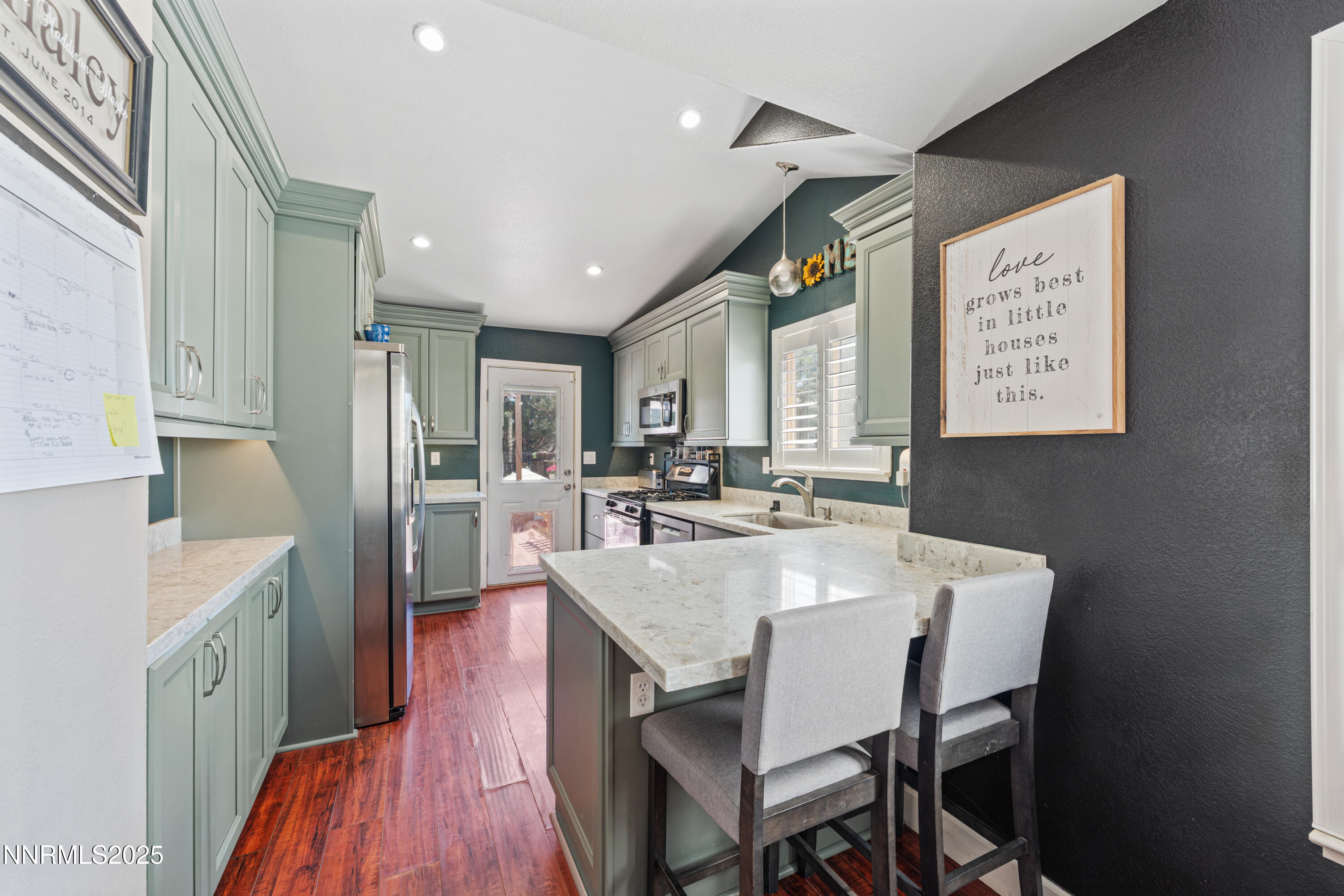 6576 Wassuk Ridge Road