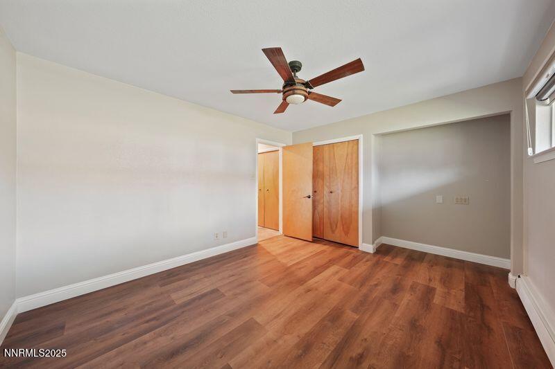 3533 E Hidden Valley Drive