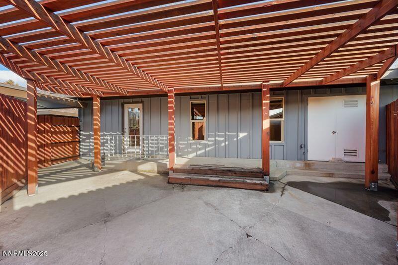 3533 E Hidden Valley Drive