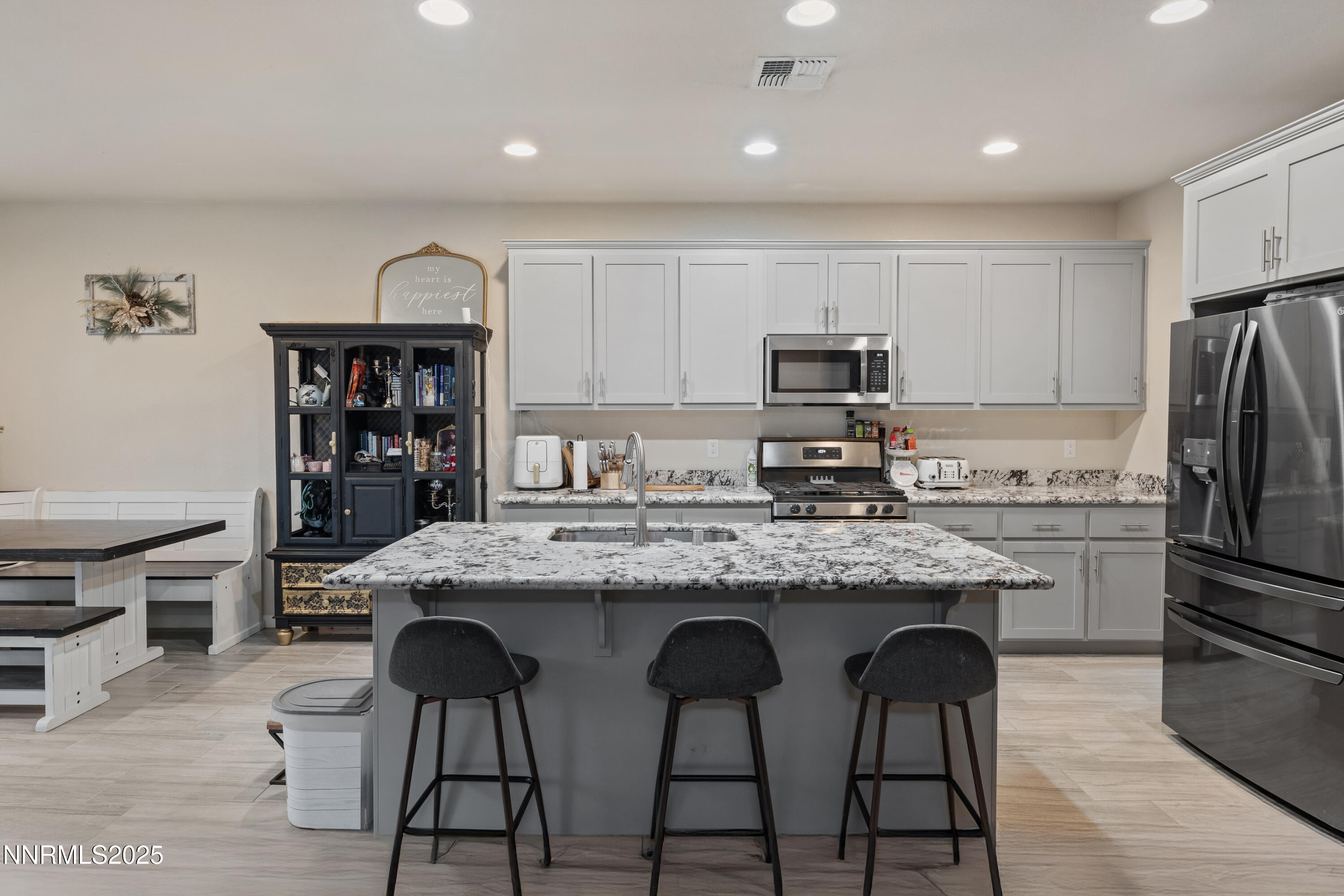 864 Tourmaline Drive