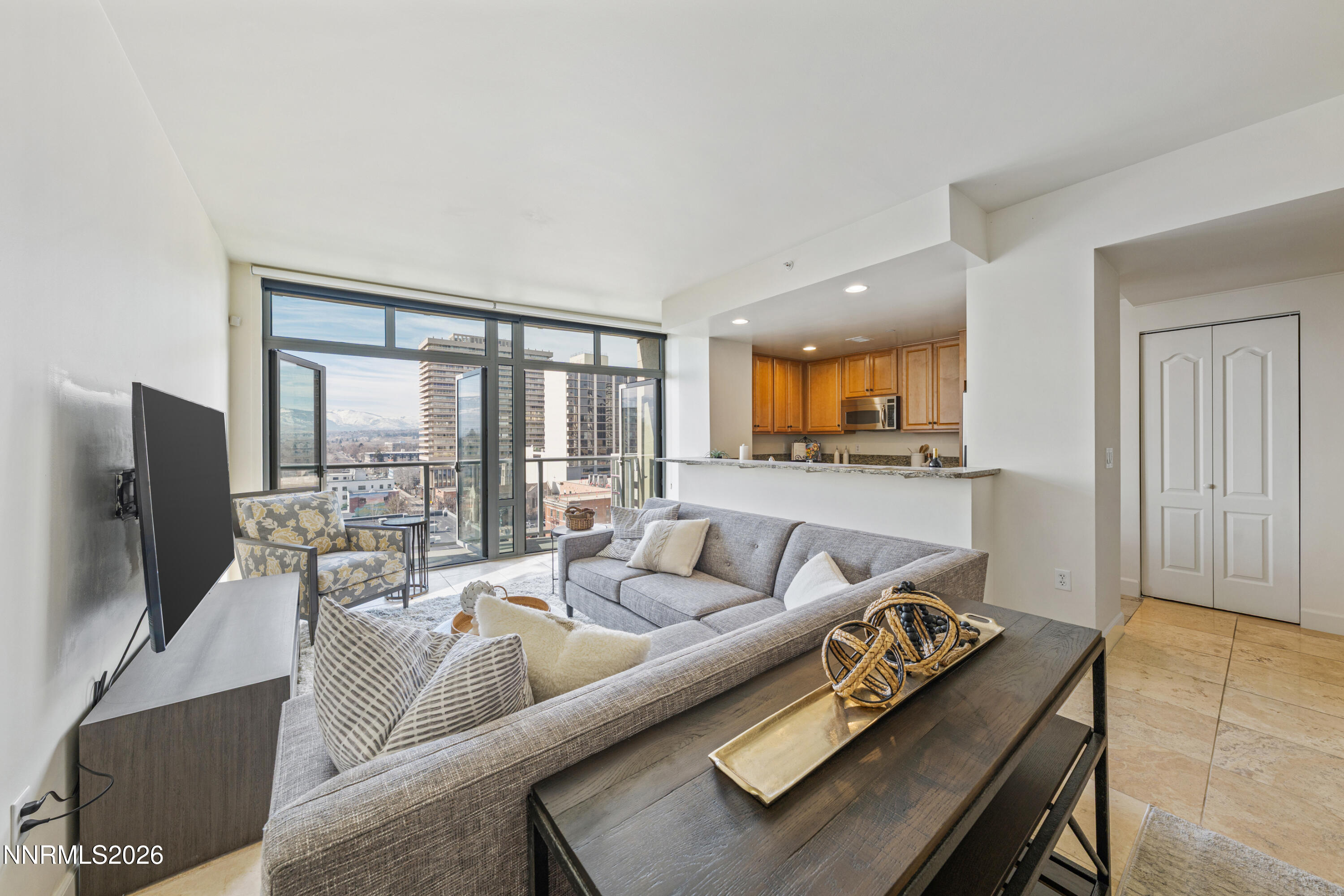 50 N Sierra Street 903