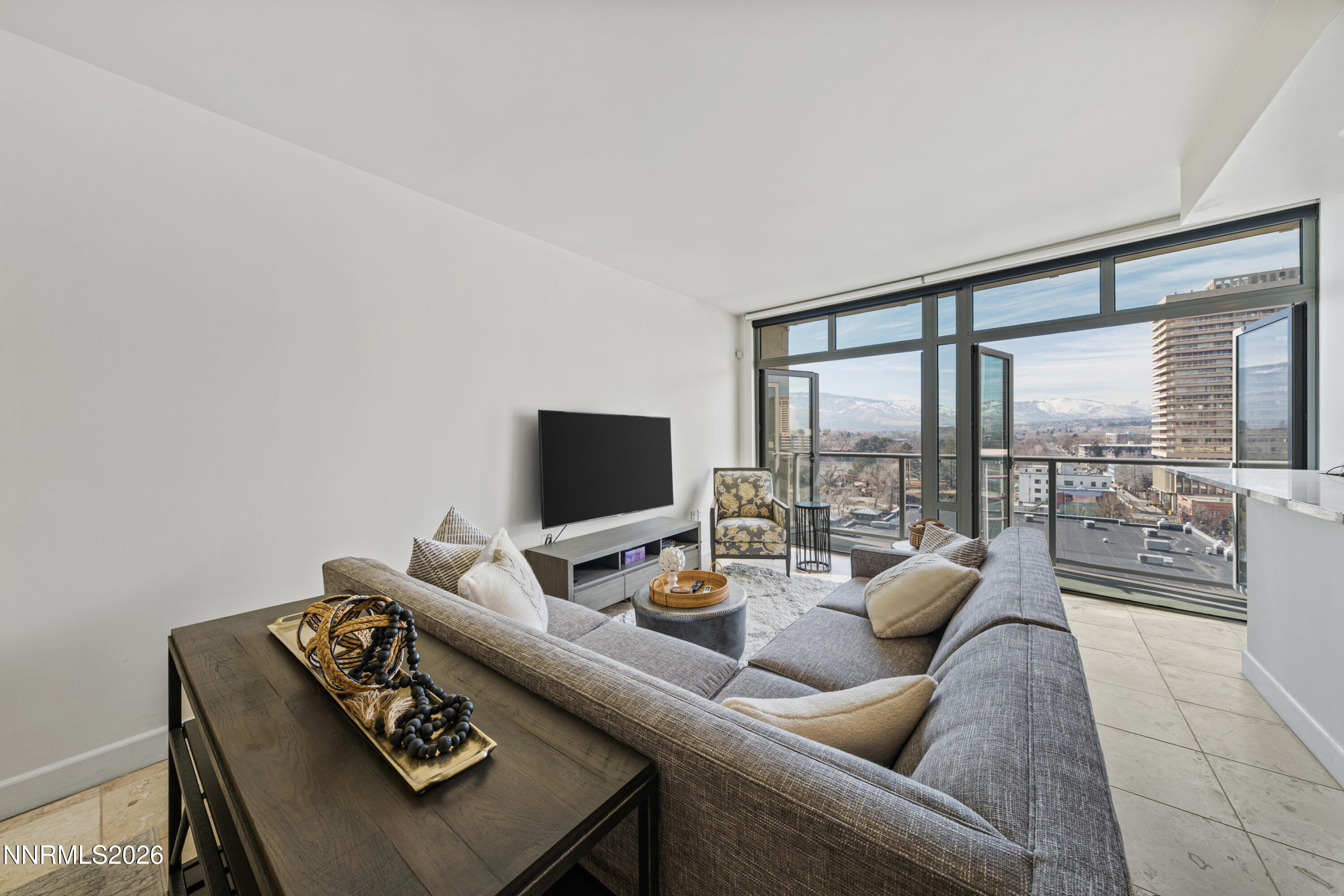 50 N Sierra Street 903