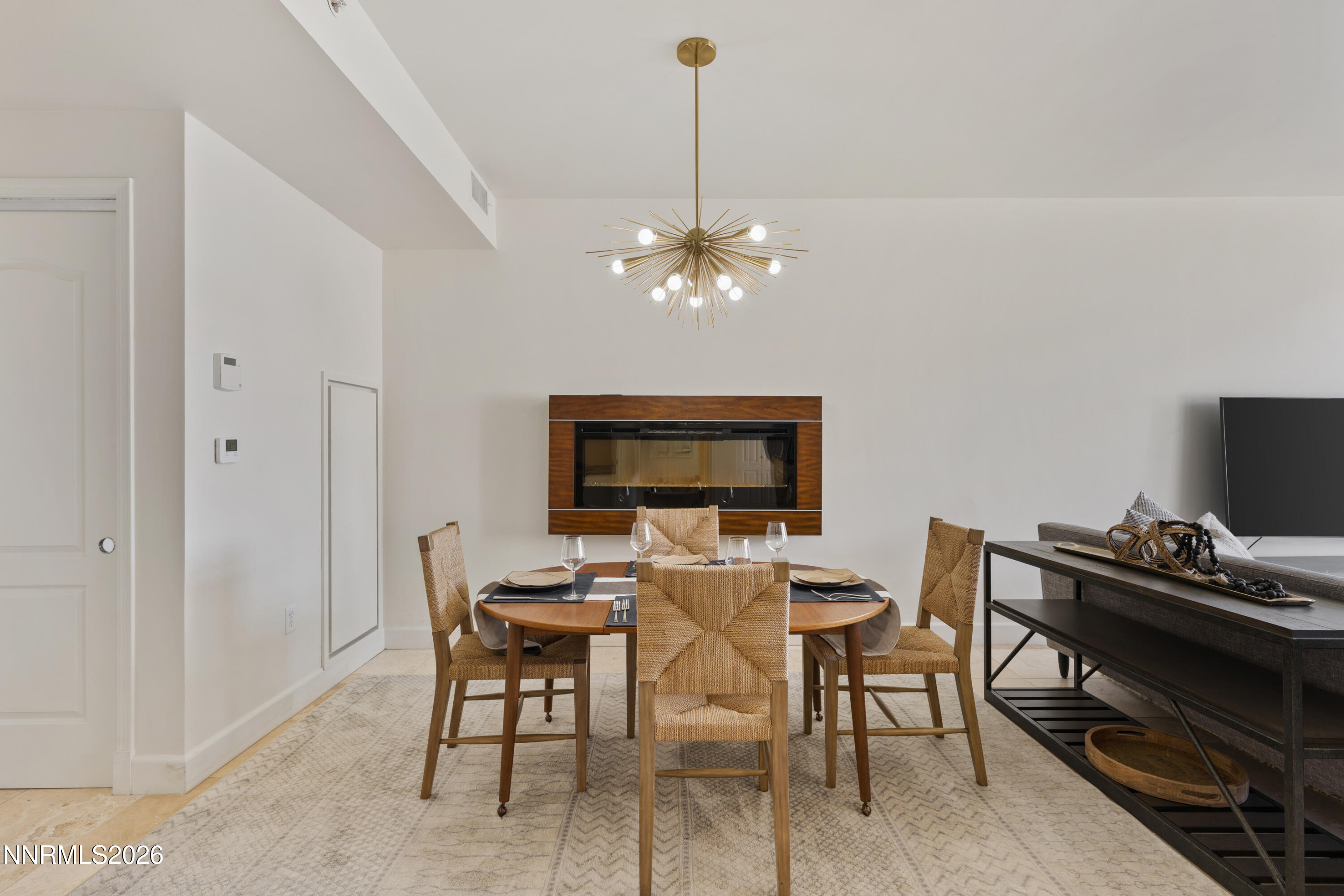 50 N Sierra Street 903