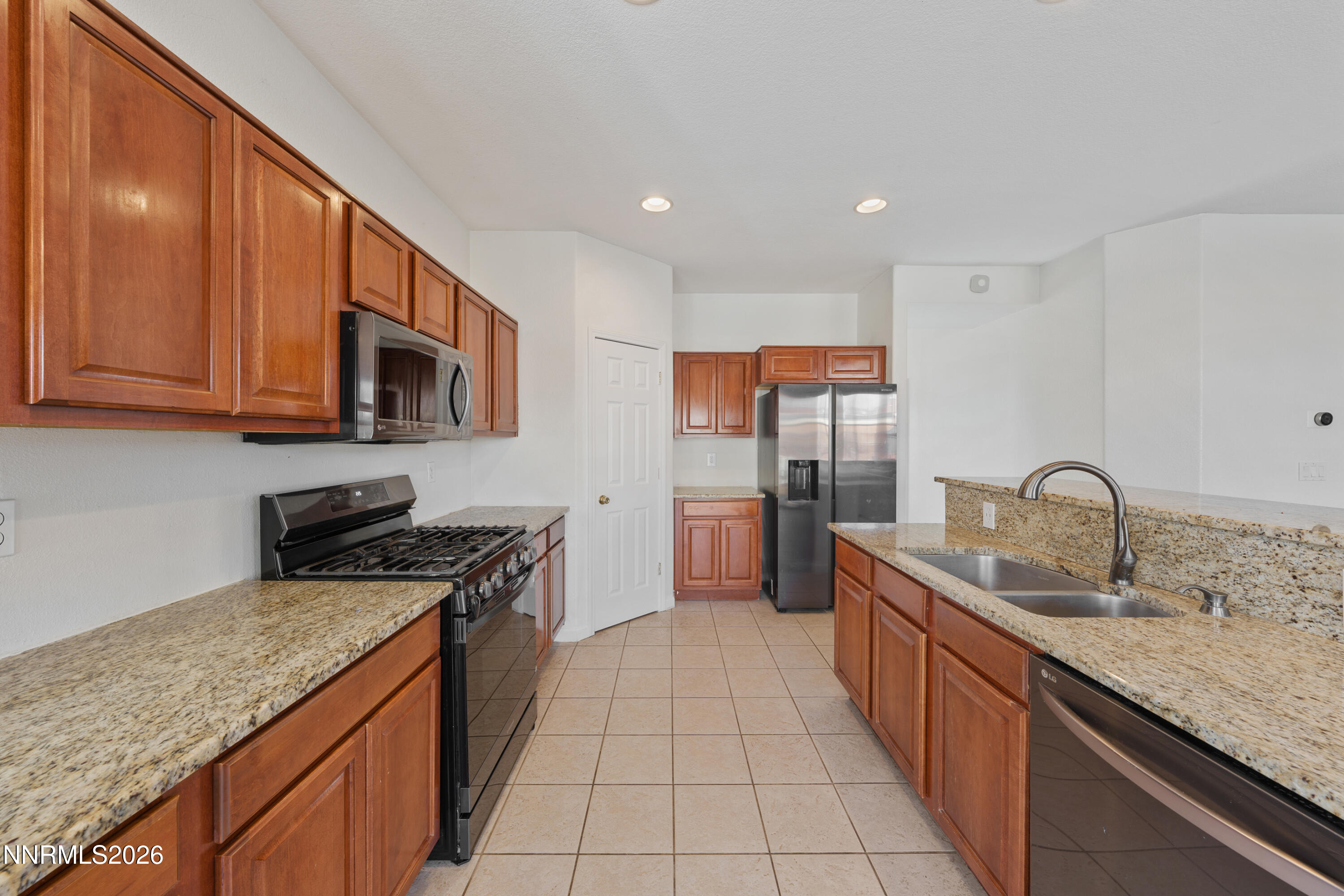 6680 Abbotswood Drive