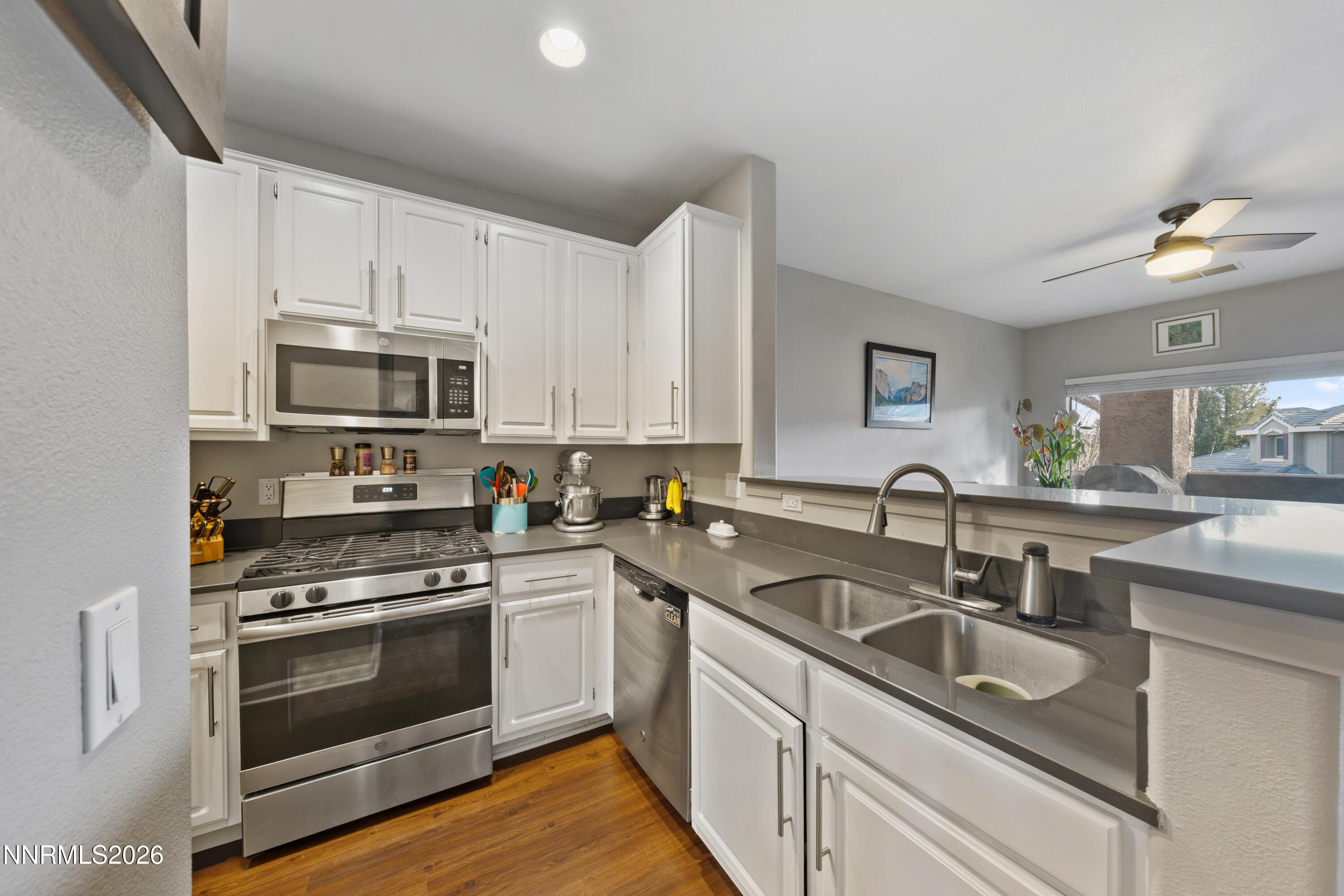 900 S South Meadows Parkway