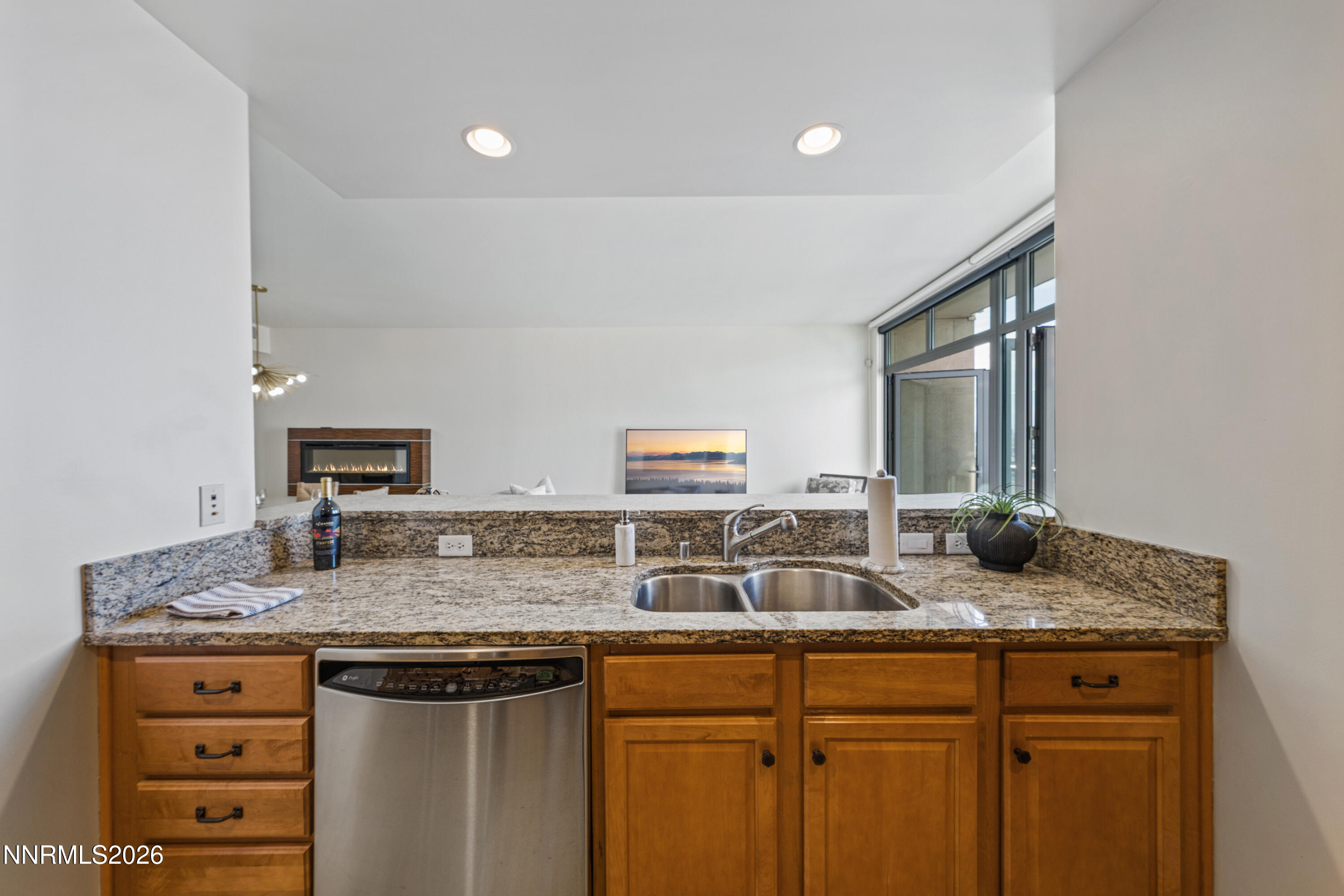 50 N Sierra Street STE 903