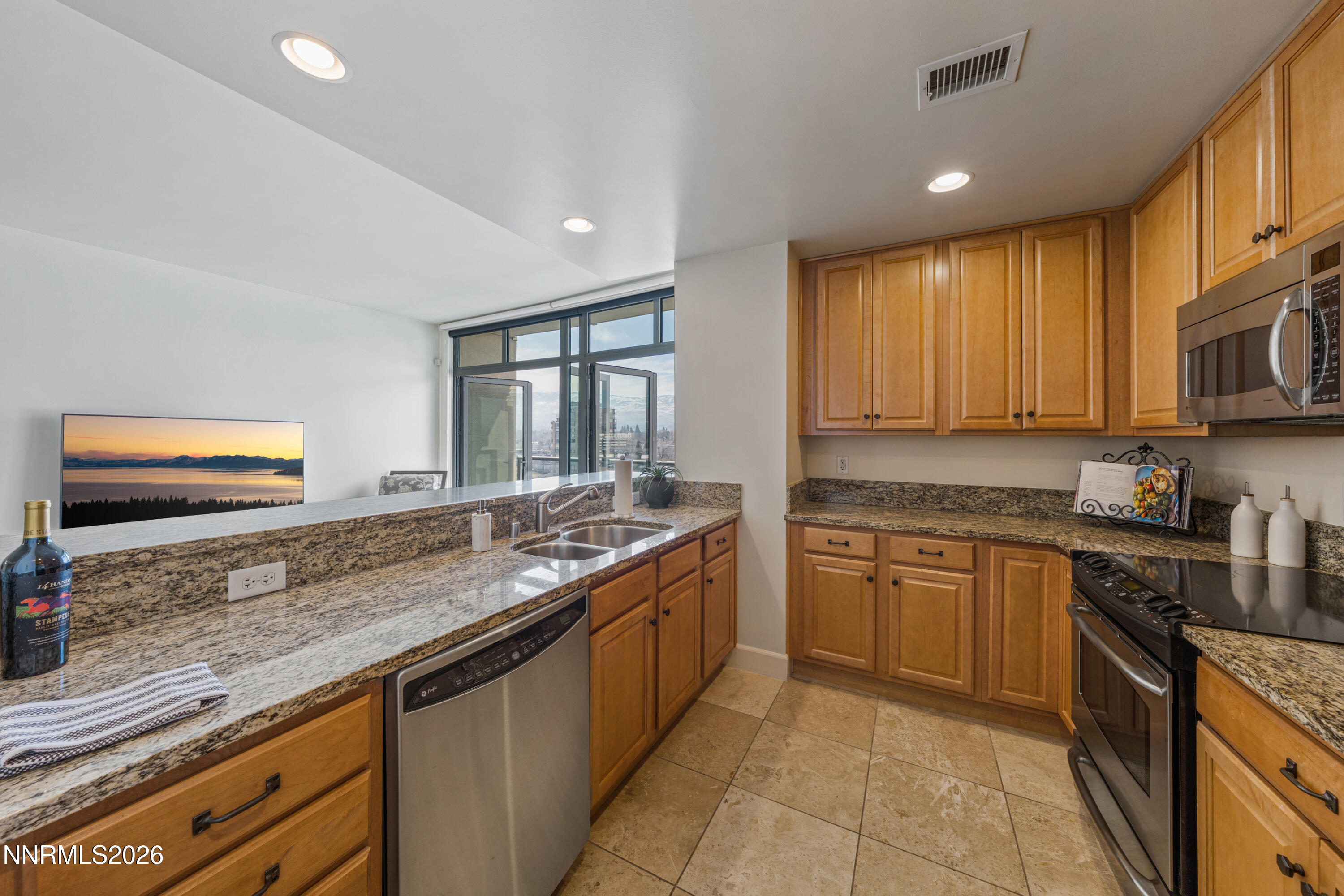 50 N Sierra Street STE 903