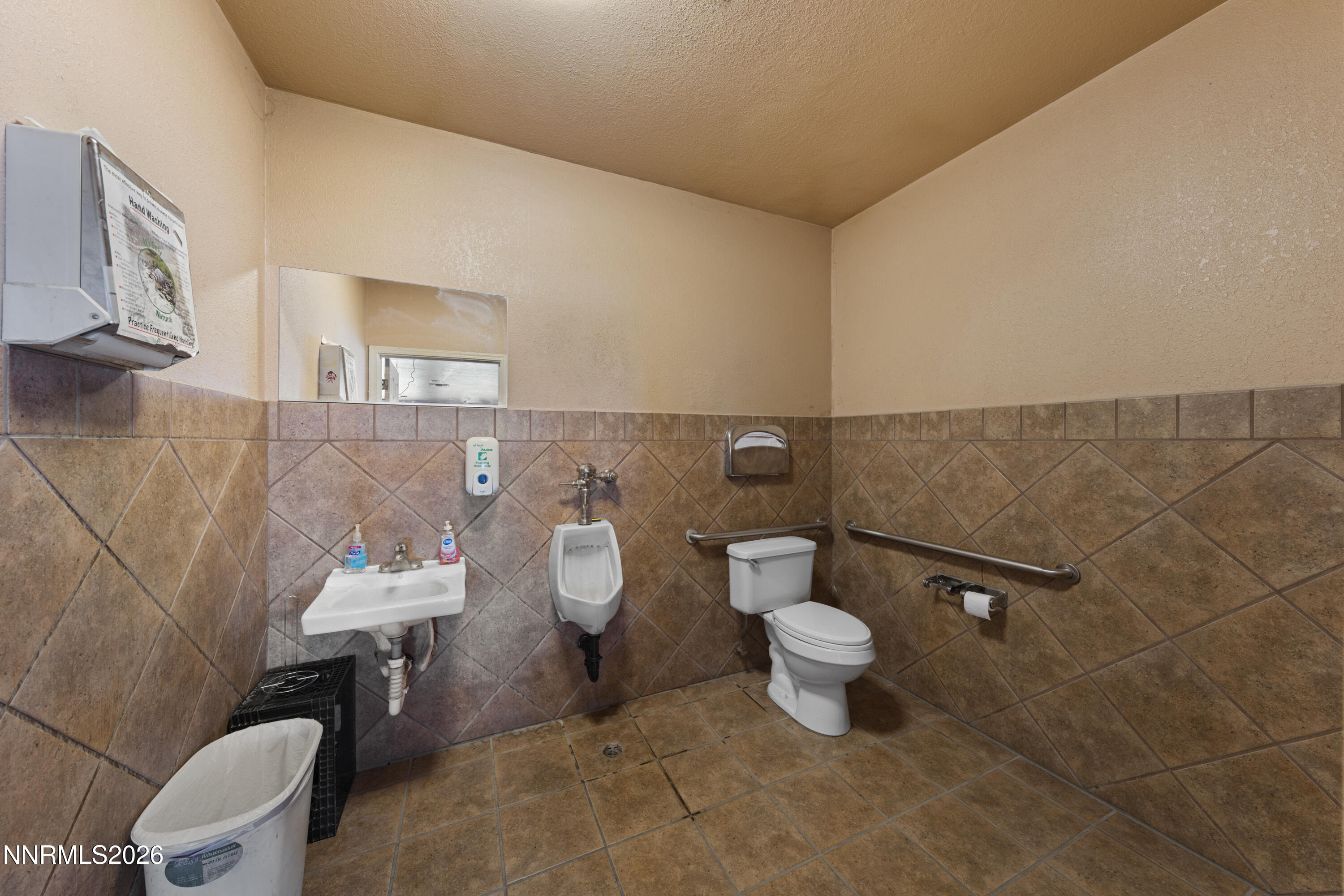 6008 N Frontage Road