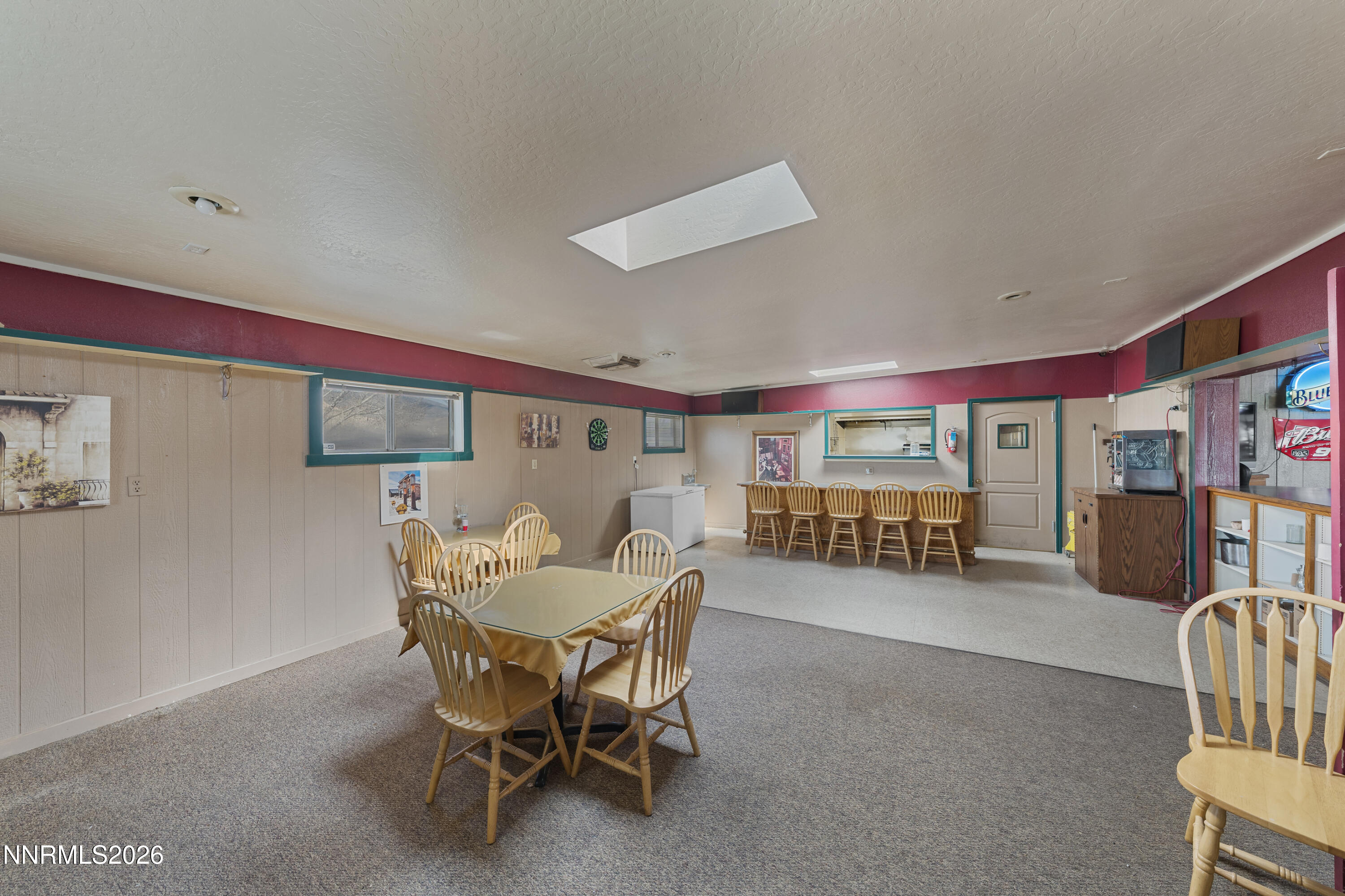 6008 N Frontage Road