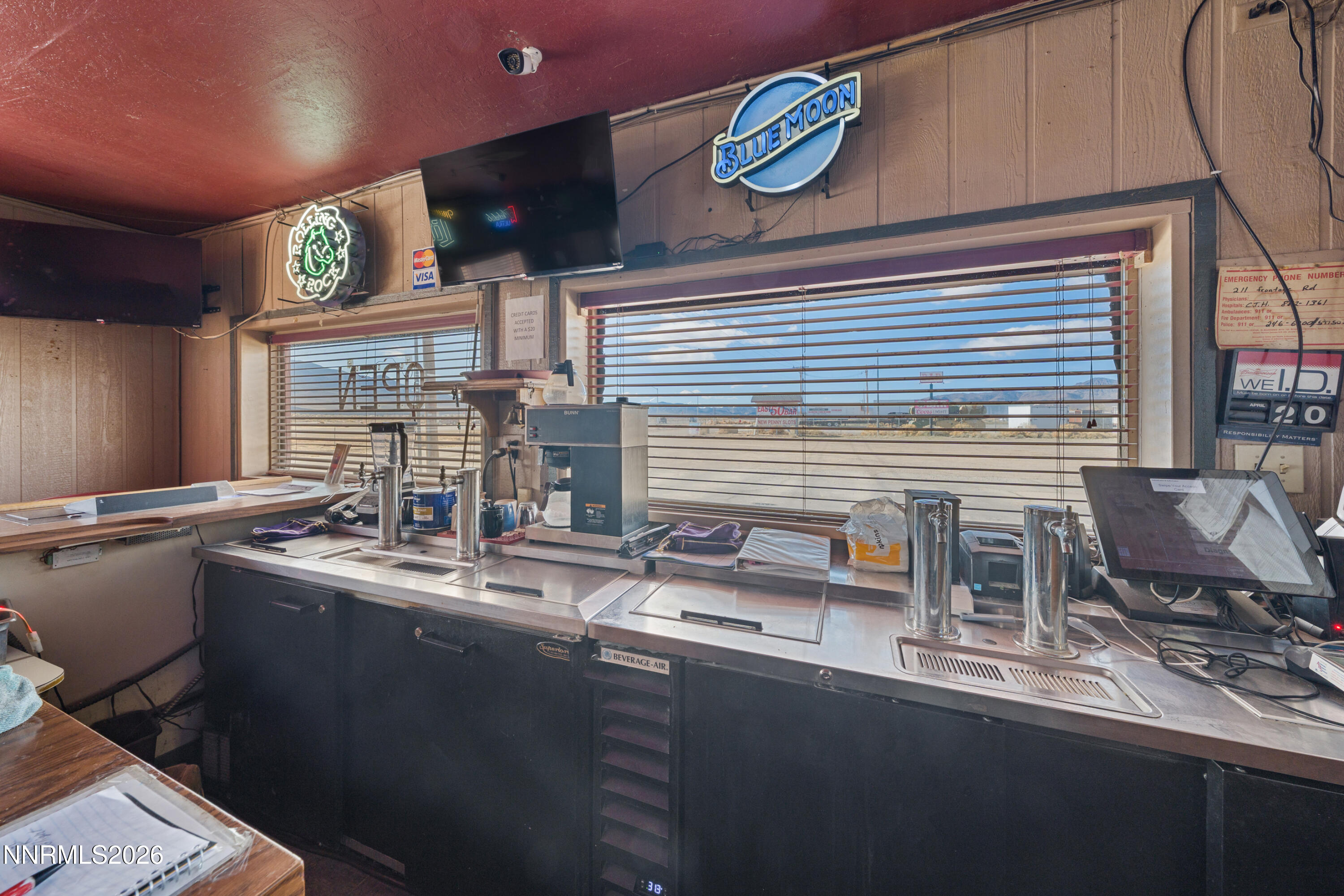 6008 N Frontage Road