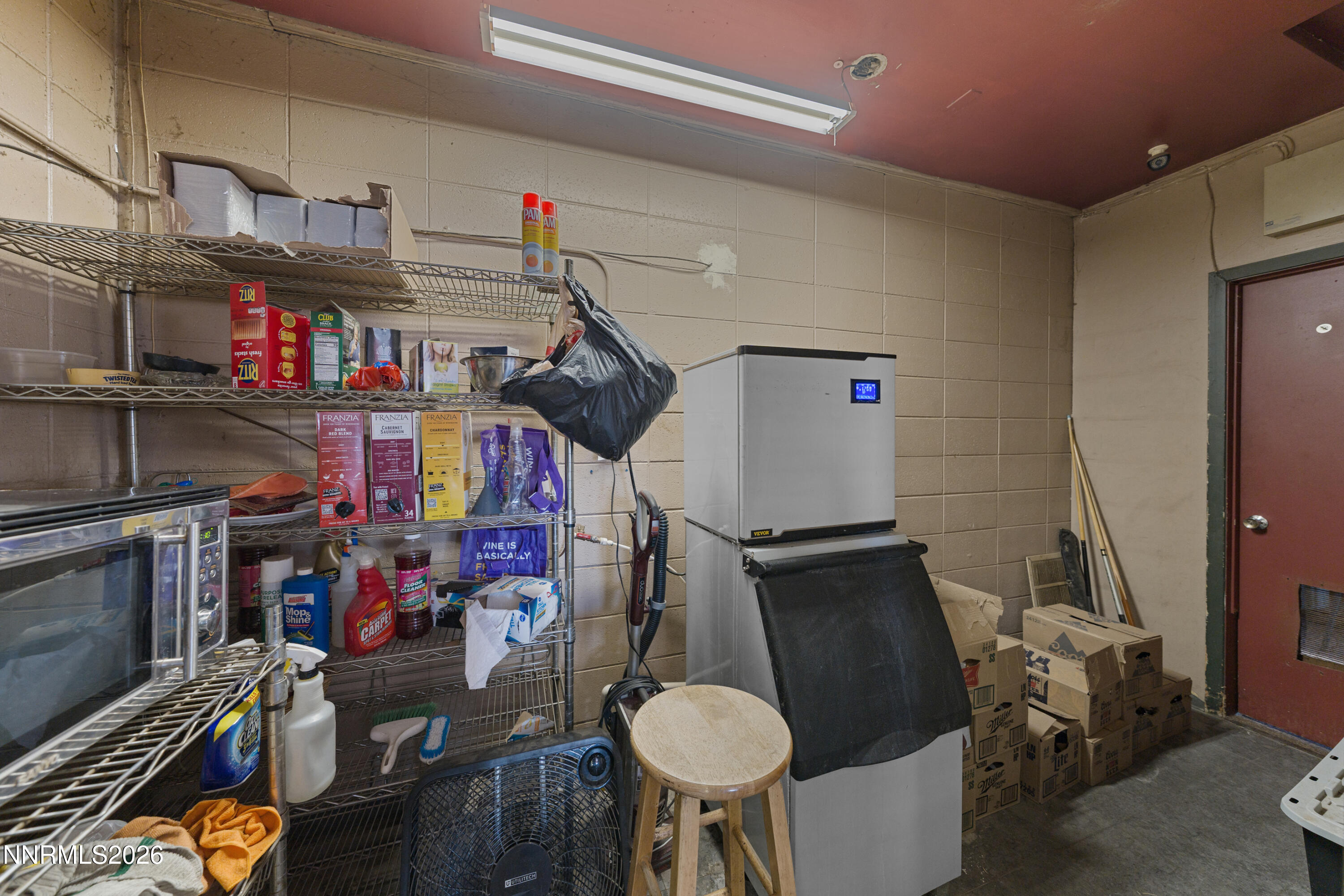 6008 N Frontage Road