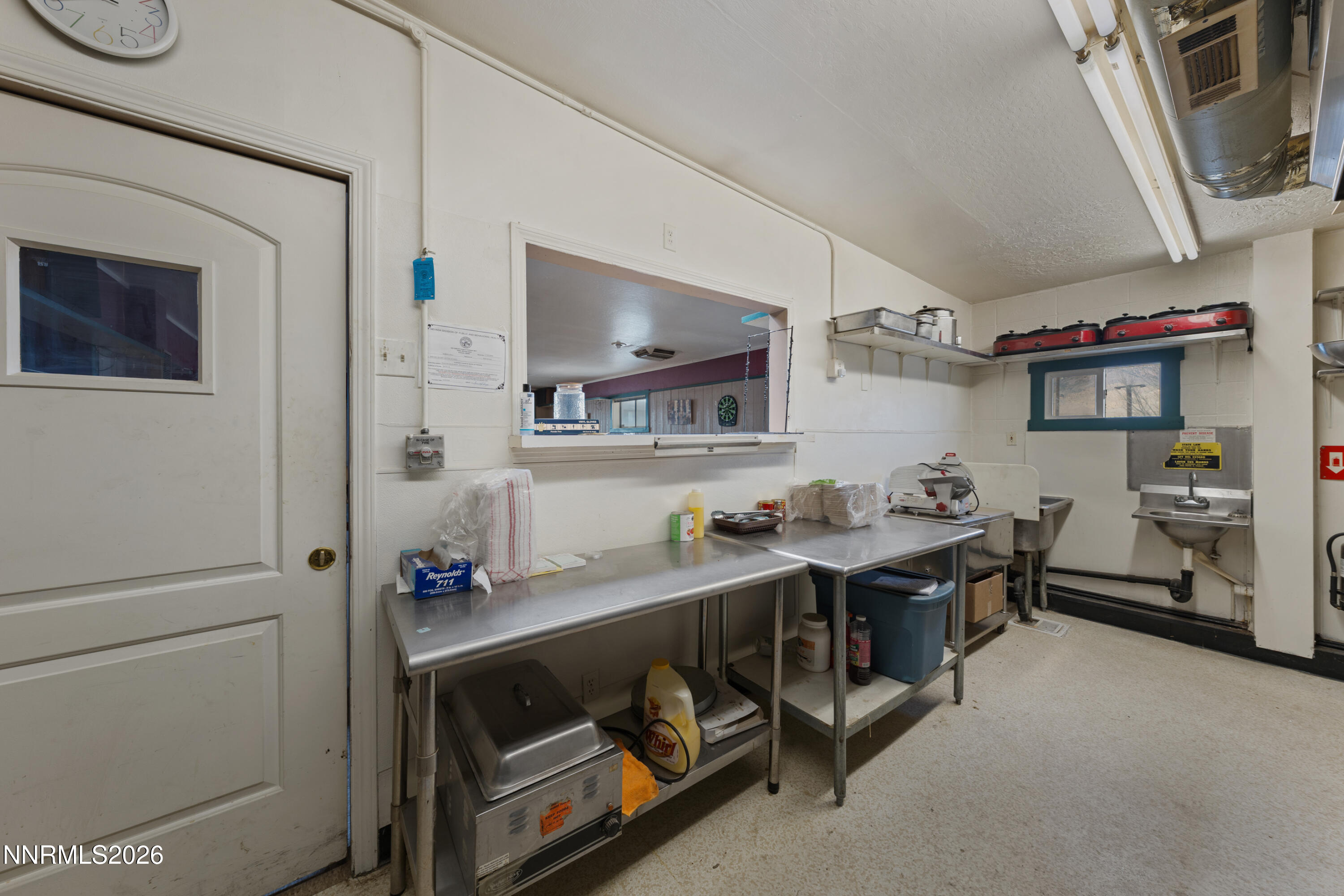 6008 N Frontage Road