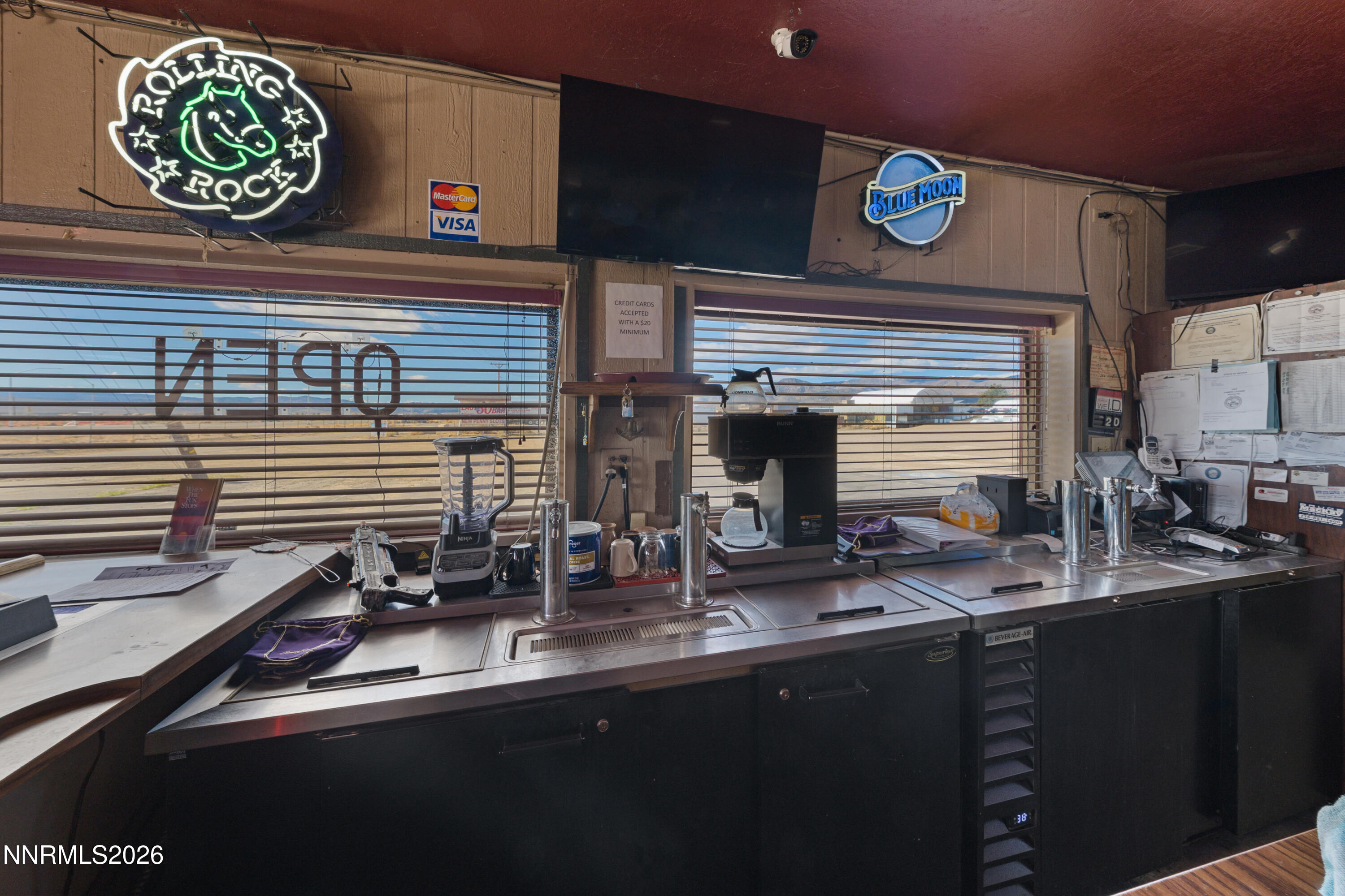 6008 N Frontage Road