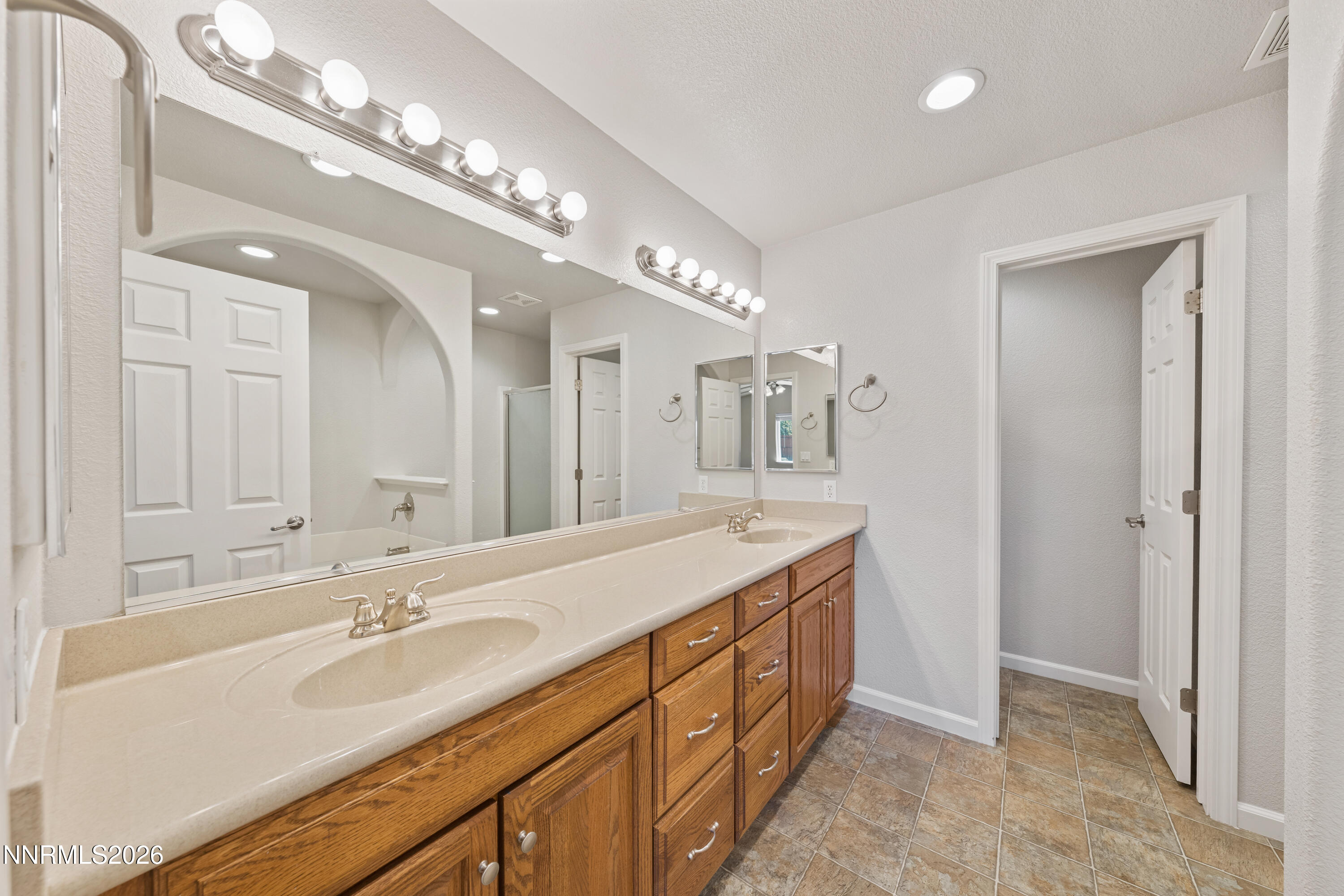 18382 Narrowleaf Court
