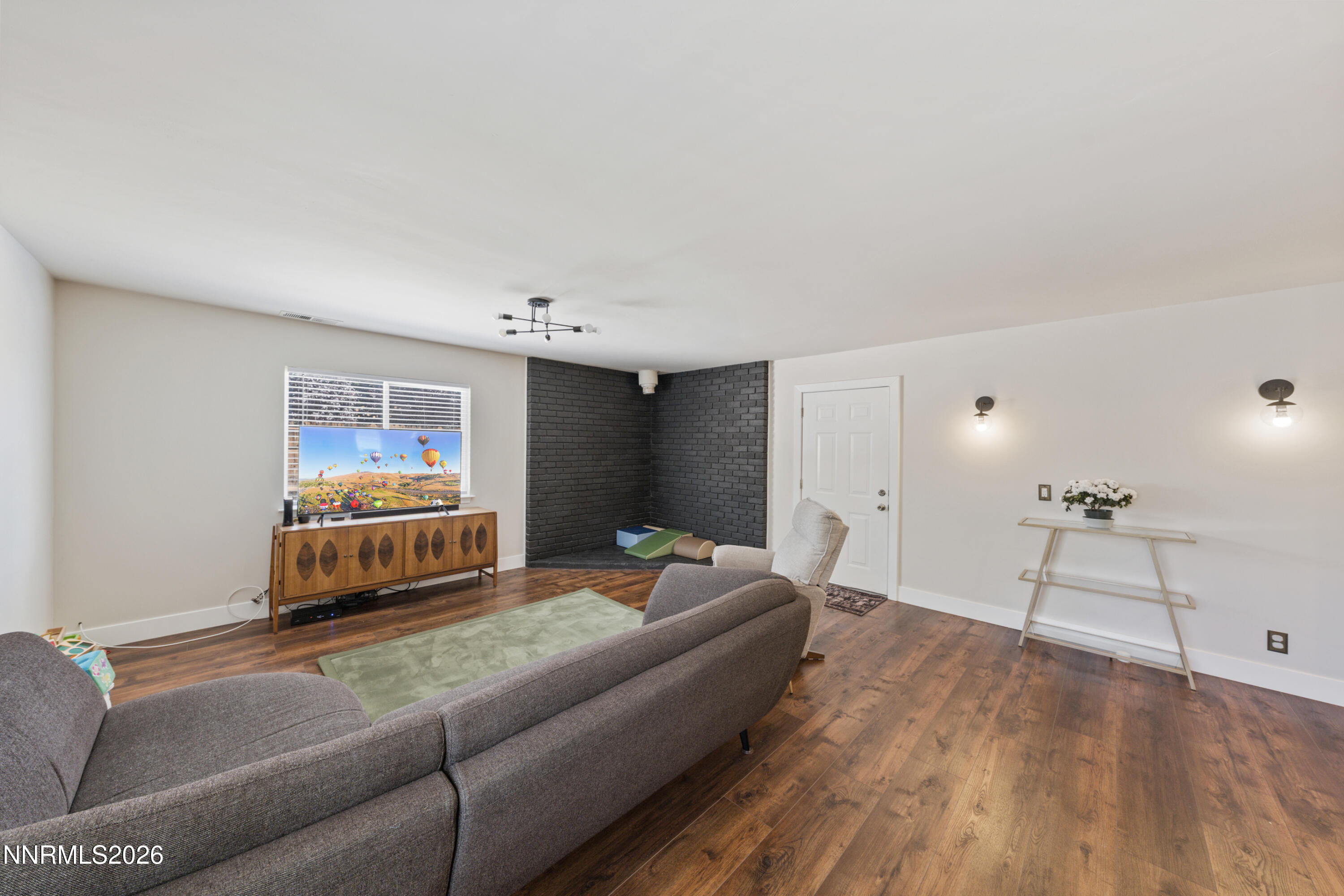 1010 Casa Loma Drive